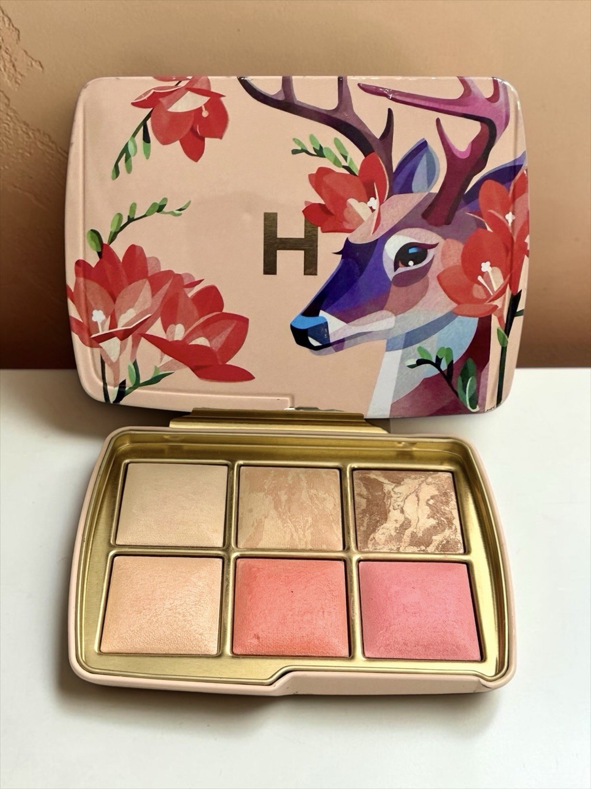 NWOB~ Hourglass Ambient Lighting Edit Unlocked DEER Palette Highlighter Bronzer NWOB~ Hourglass Ambient Lighting Edit Unlocked DEER Palette Highlighter Bronzer