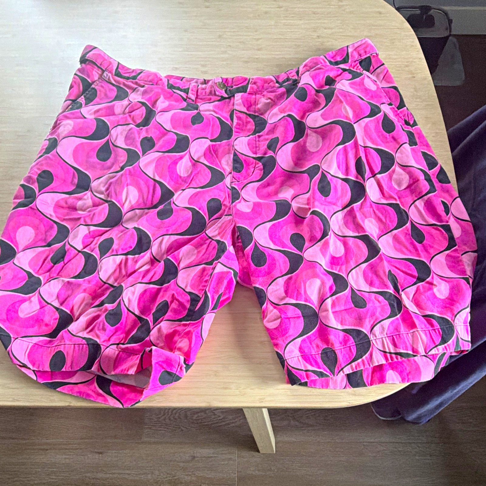 Loudmouth Men\'s Pink/Black Abstract Chino Shorts Cotton Zip Pockets