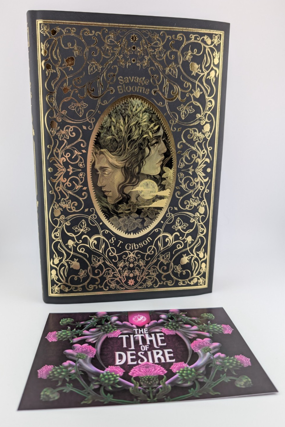 Fairyloot Exclusive Digital Signature Edition Savage Blooms S.T. Gibson Fairyloot Exclusive Digital Signature Edition Savage Blooms S.T. Gibson