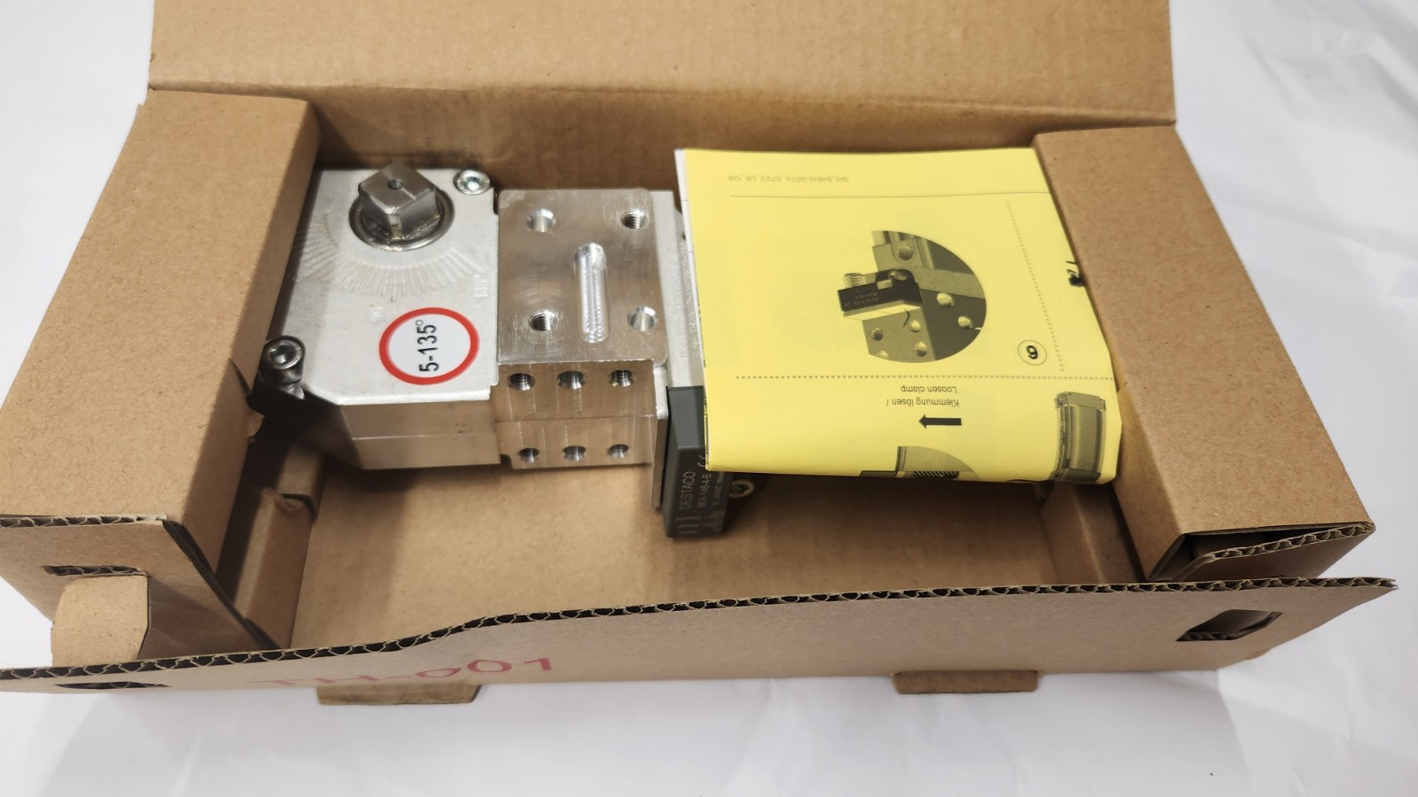 NEW Destaco 82M-3E030040L8 Enclosed Pneumatic Power Hold Down Clamp NEW IN BOX NEW Destaco 82M-3E030040L8 Enclosed Pneumatic Power Hold Down Clamp NEW IN BOX