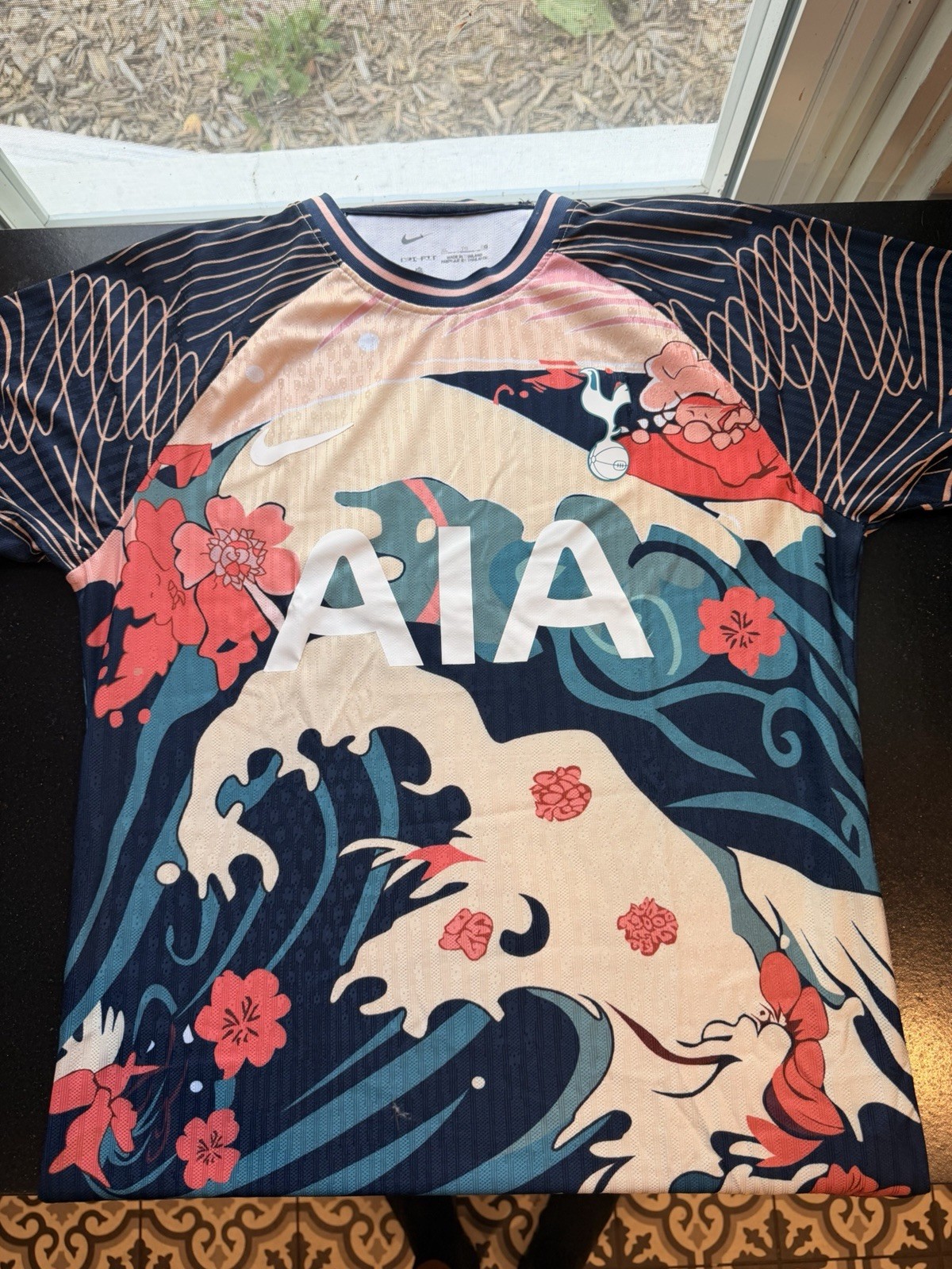 Nike Tottenham Hotspur Jersey AIA Soccer Navy Cream Japanese Wave Floral Nike Tottenham Hotspur Jersey AIA Soccer Navy Cream Japanese Wave Floral