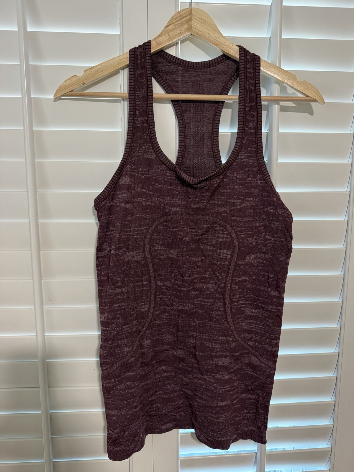 Lululemon Women’s Tank Top Red Size Medium