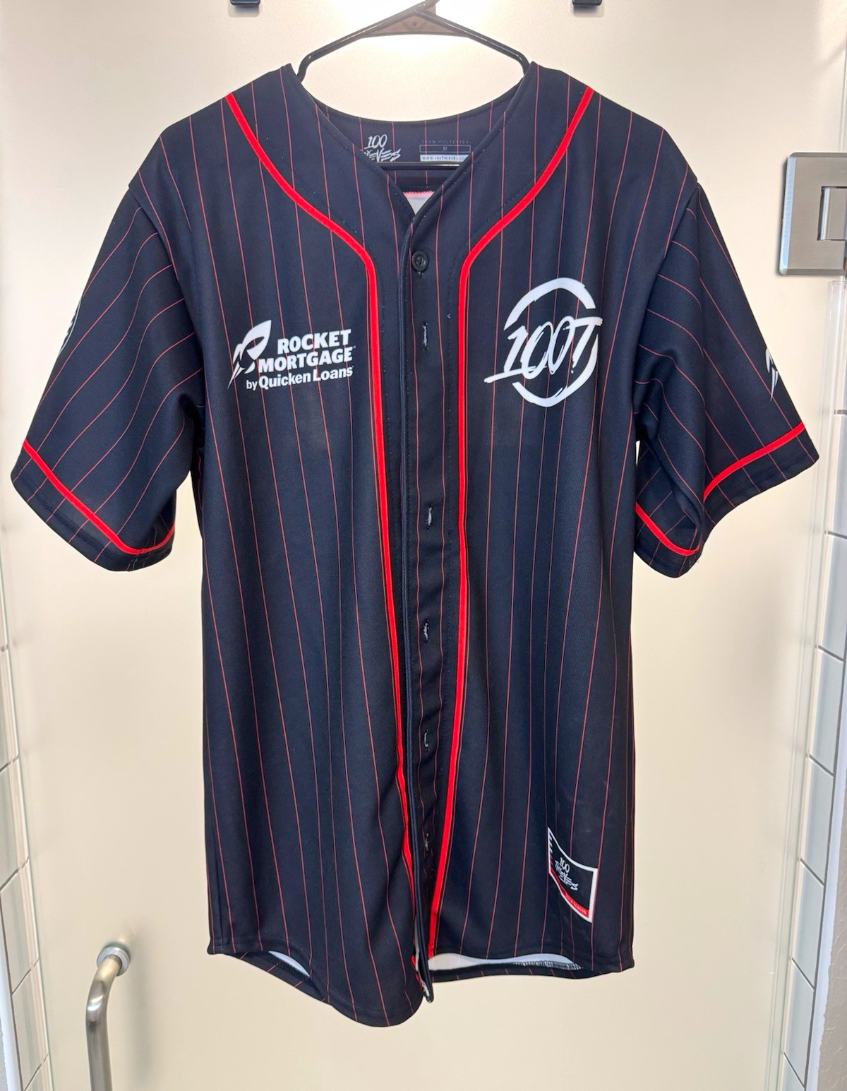 100 Thieves Rikara Baseball Jersey MEDIUM
