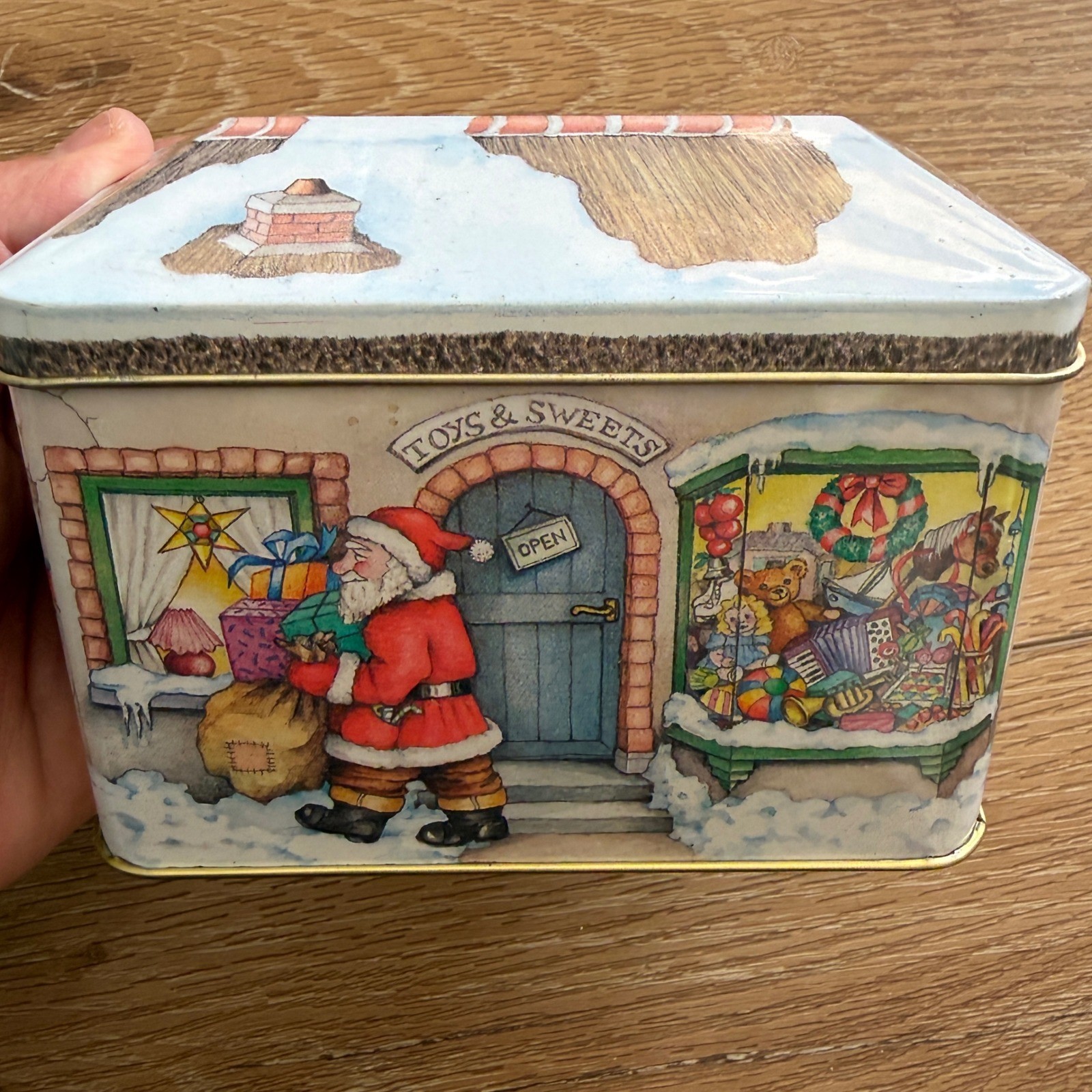 Vintage Ilona H Christmas Cottage Tin Made in England Santa Reindeer Sleigh