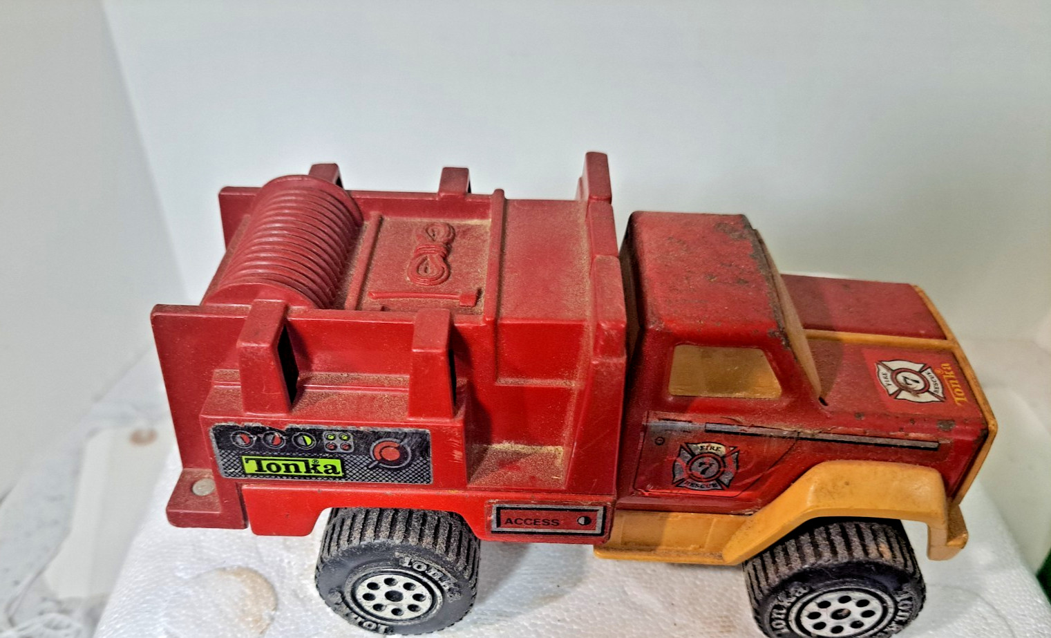 vintage Tonka Fire Dept. No. 7 ladder truck