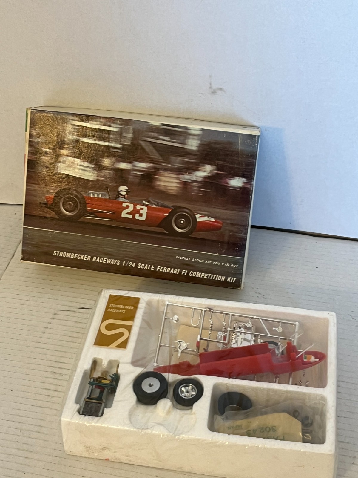 Strombecker Raceways Ferrari F1 1:24 Scale Slot Car 9495-695 NEW OLD STOCK Strombecker Raceways Ferrari F1 1:24 Scale Slot Car 9495-695 NEW OLD STOCK