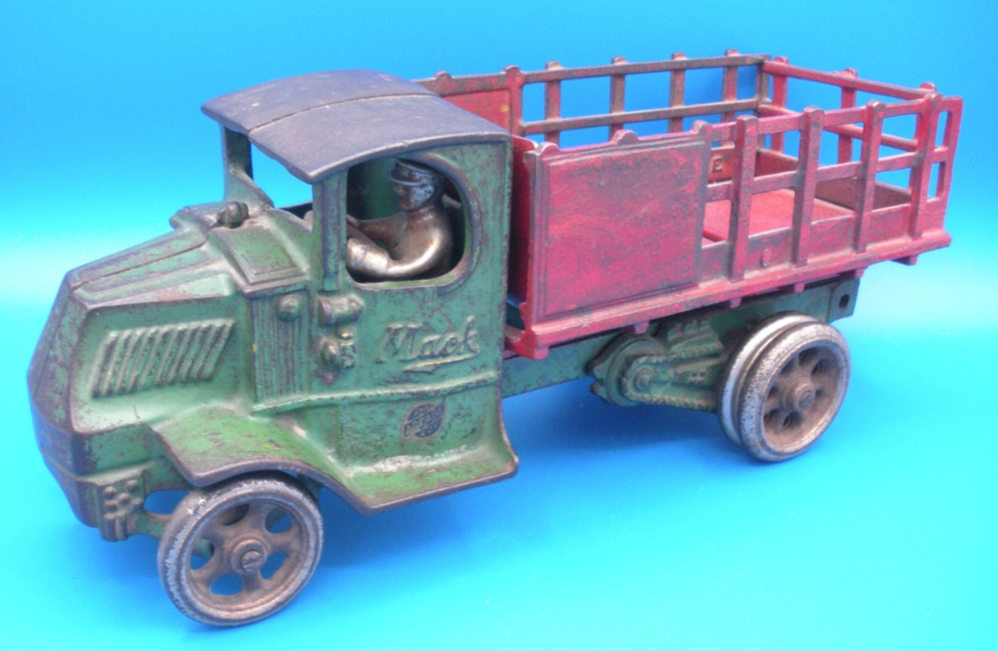 Vintage 1929 Arcade Mack Stake Truck 12