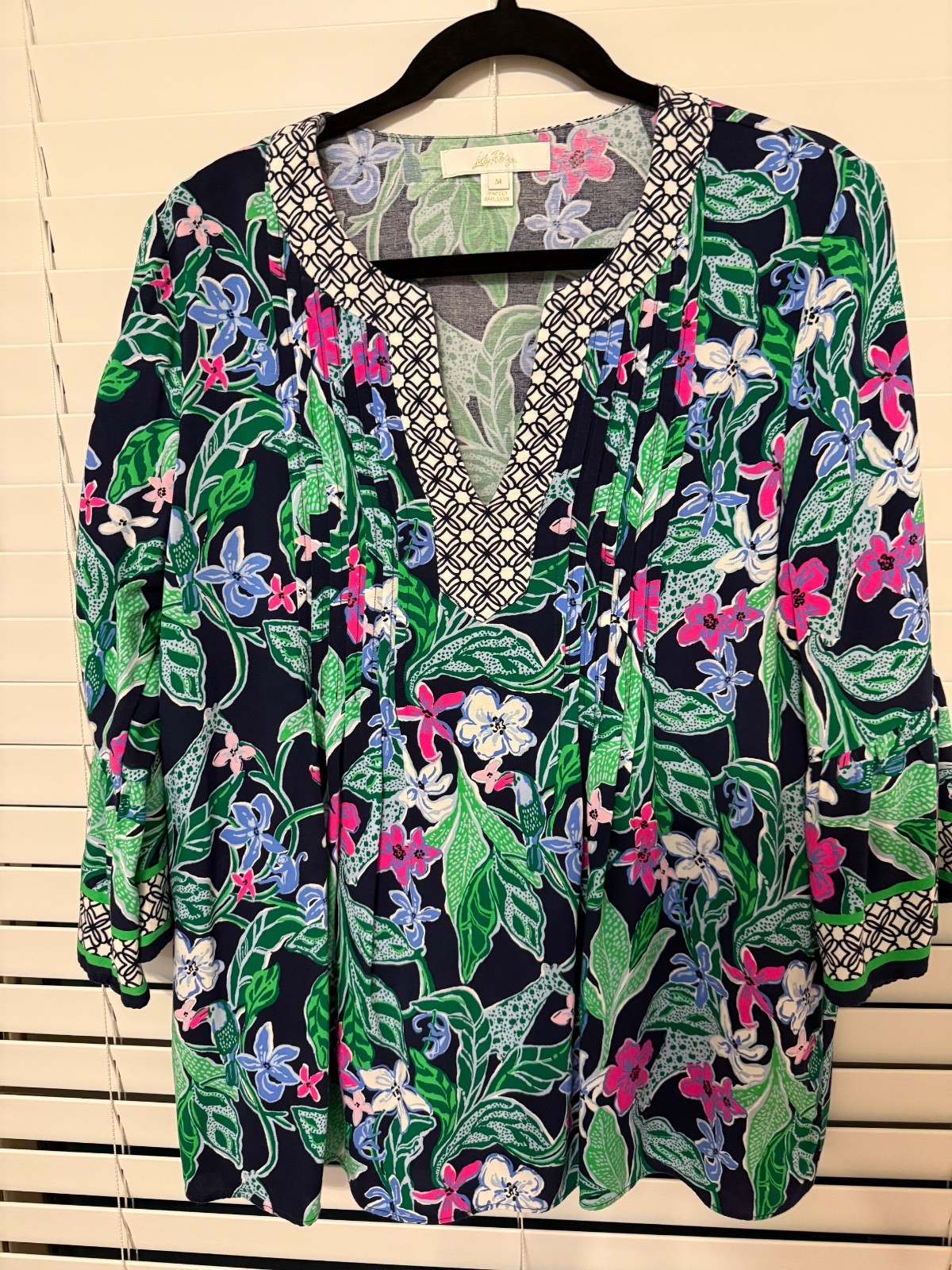 Lilly Pulitzer Ellalynn Multi Untamed Engineered Tunic, Size Medium