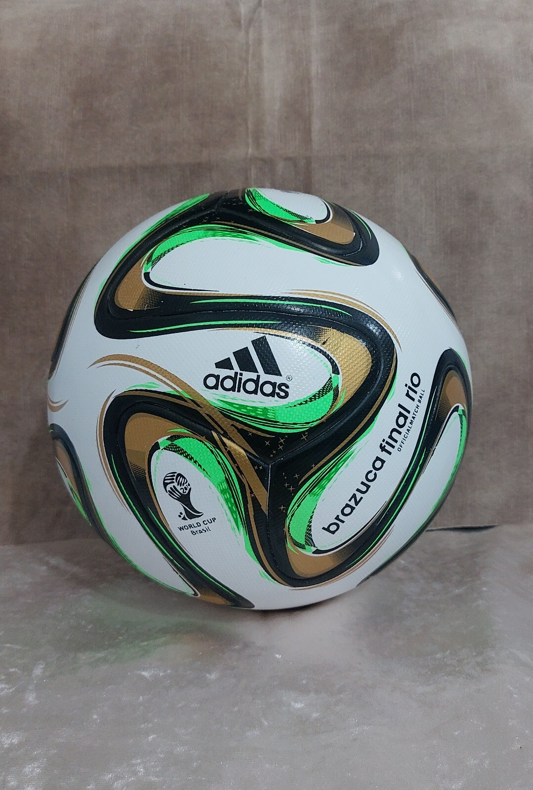 Rio Final Brazuca Football Soccer Ball Size 5 Thermal bonded Rio Final Brazuca Football Soccer Ball Size 5 Thermal bonded