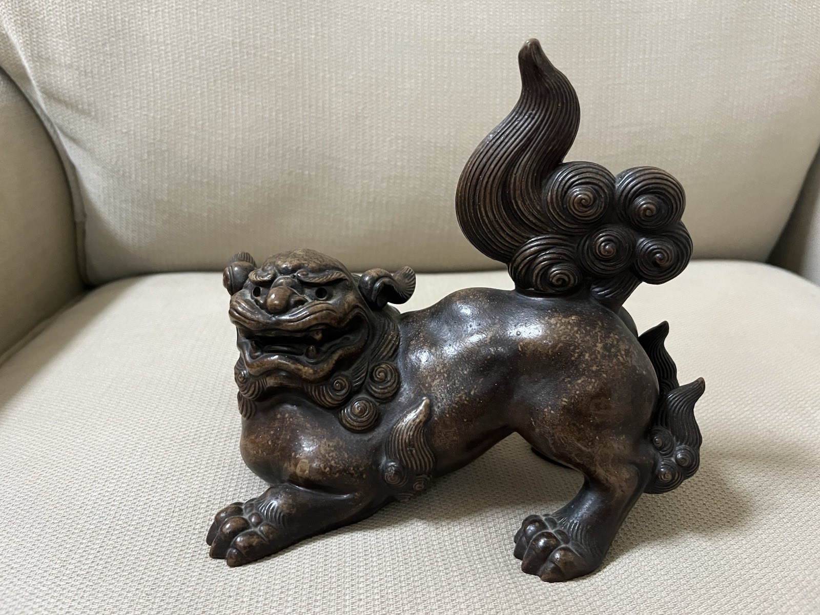 Bizen ware Lion Figurine Signed