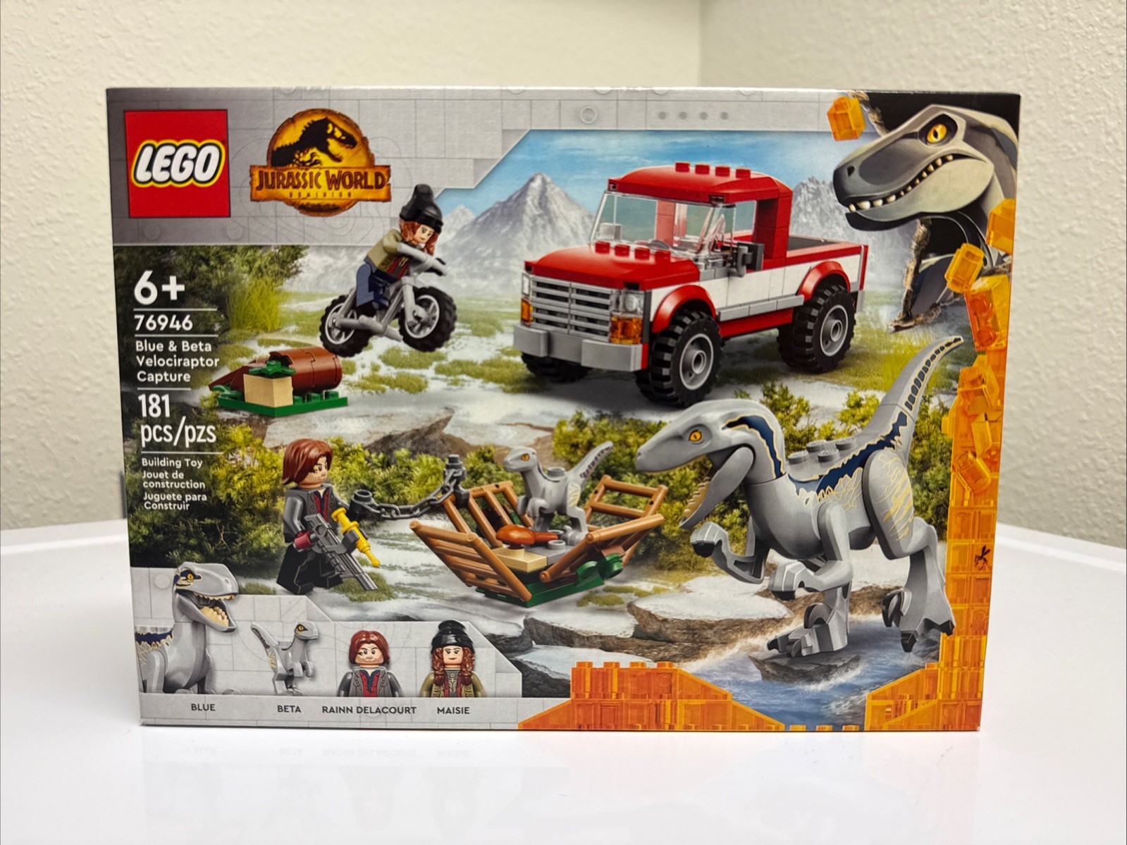 LEGO Jurassic World: Blue & Beta Velociraptor Capture (76946)