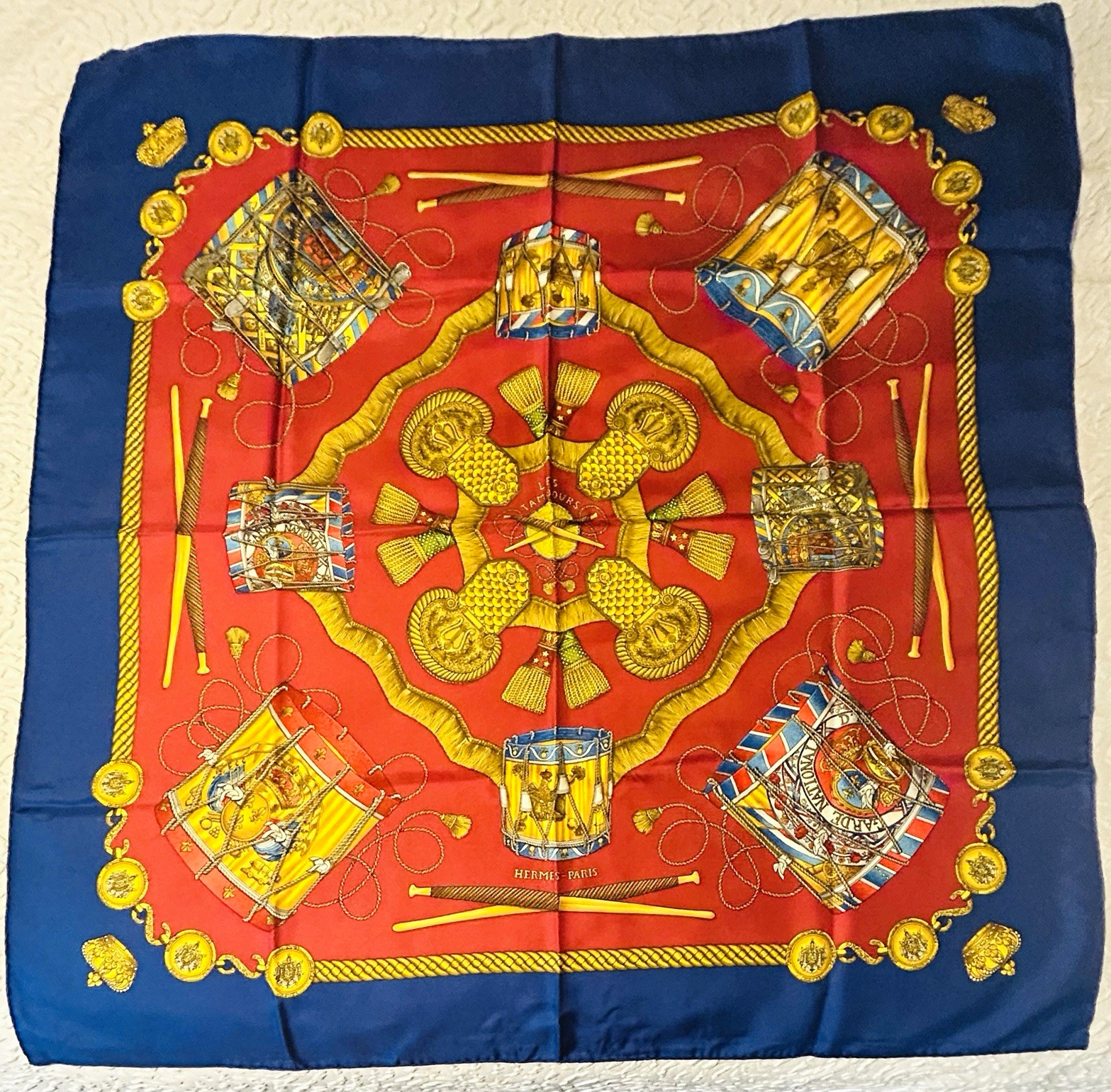 Hermès Les Tambours by Jonathan Metz 90cm Mint condition