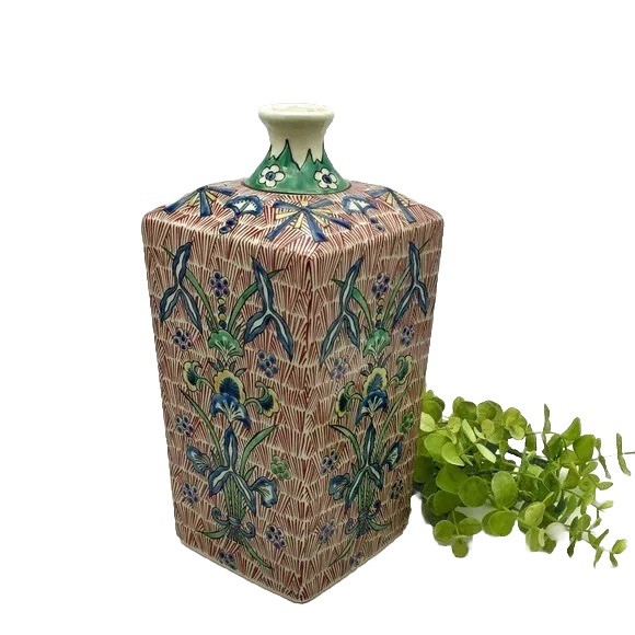 Vintage Japanese Arita Yazaemon Porcelain Square Bottle Vase Tokkuri Imari Style