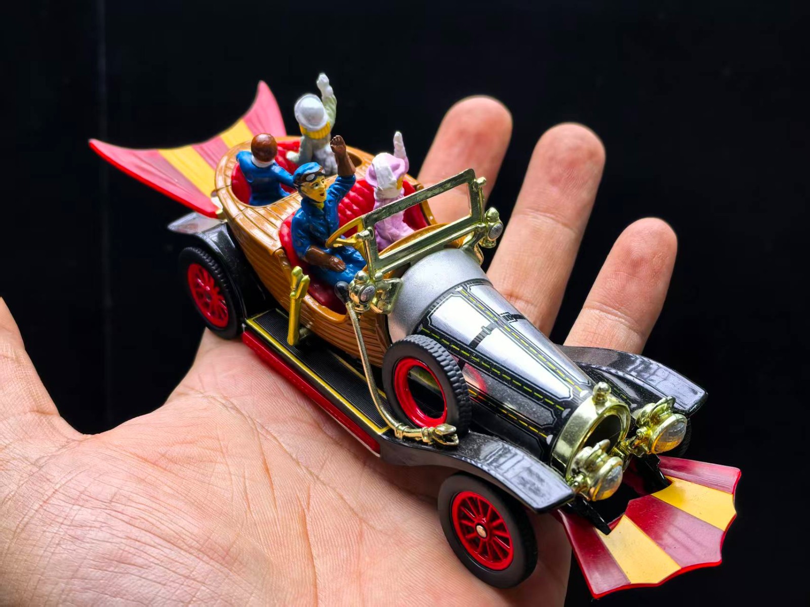 Corgi 1:45 Chitty Chitty Bang Bang Chitty Chitty Bang Bang Corgi 1:45 Chitty Chitty Bang Bang Chitty Chitty Bang Bang