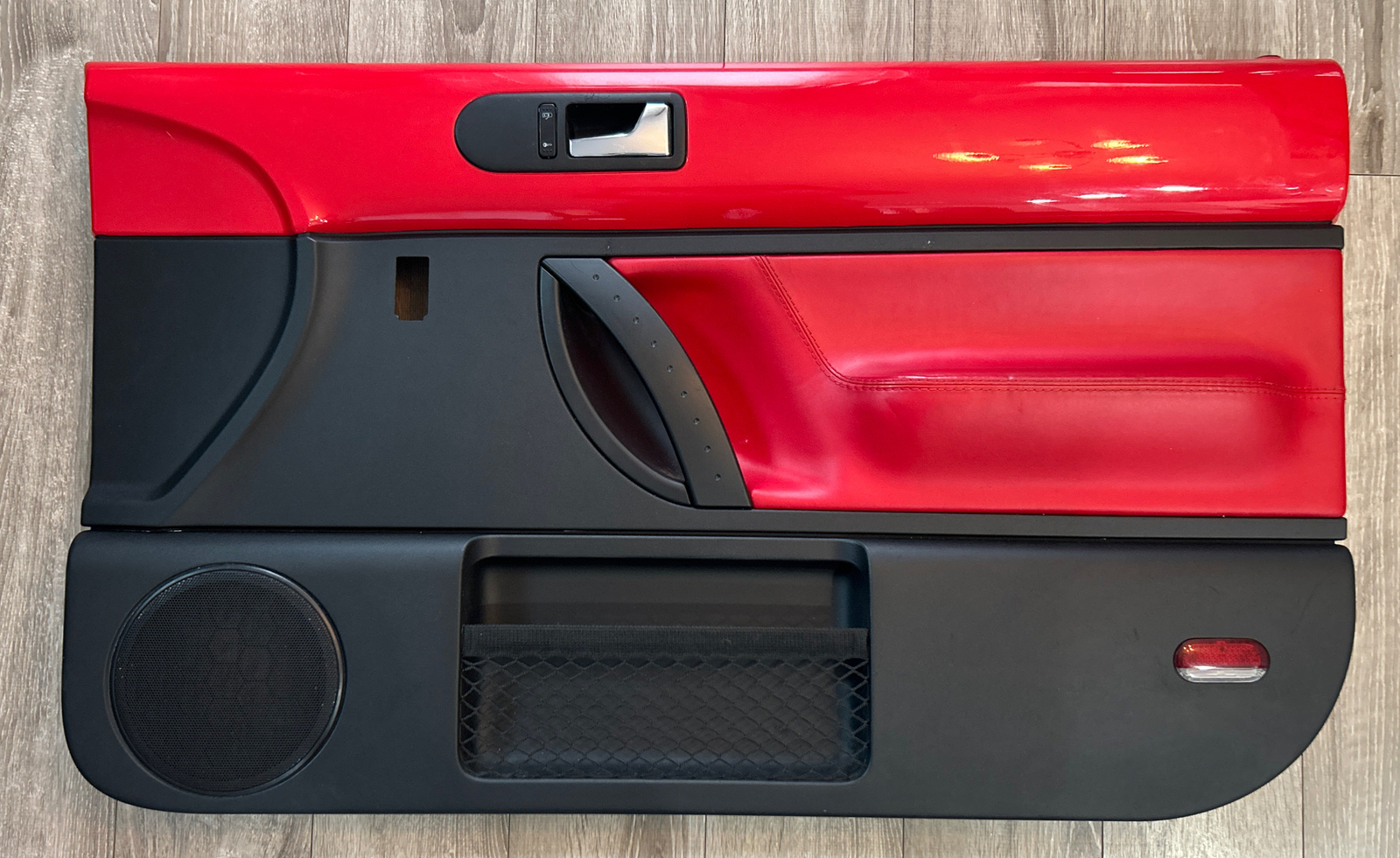 98-10 VW Volkswagen OEM TURBO Beetle Black /Red Right Passenger Door Panel Coupe