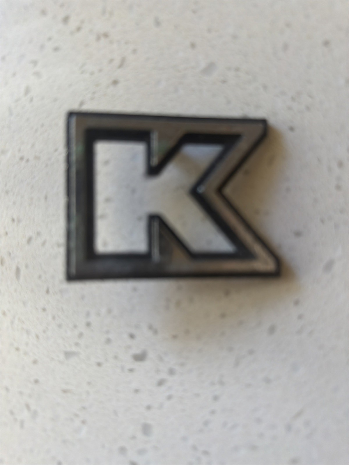 VINTAGE 1986 87 88 89 PLYMOUTH K CAR EMBLEM OEM 4229481 MOPAR VINTAGE 1986 87 88 89 PLYMOUTH K CAR EMBLEM OEM 4229481 MOPAR