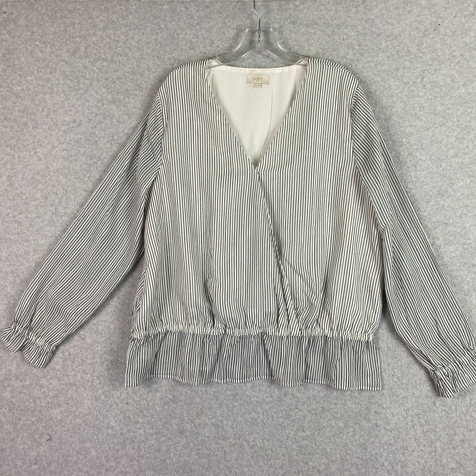 Loft Outlet Top Womens XL White Gray Silver Metallic Sjeer Lined Blouse Career