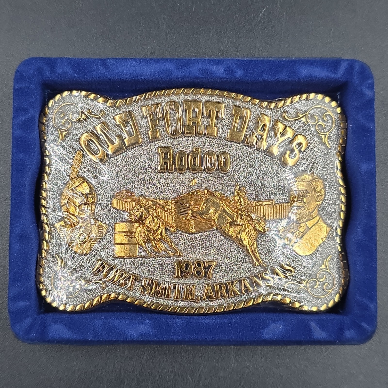 1987 Old Fort Days Rodeo Belt Buckle Fort Smith Arkansas Award Design Medals NOS
