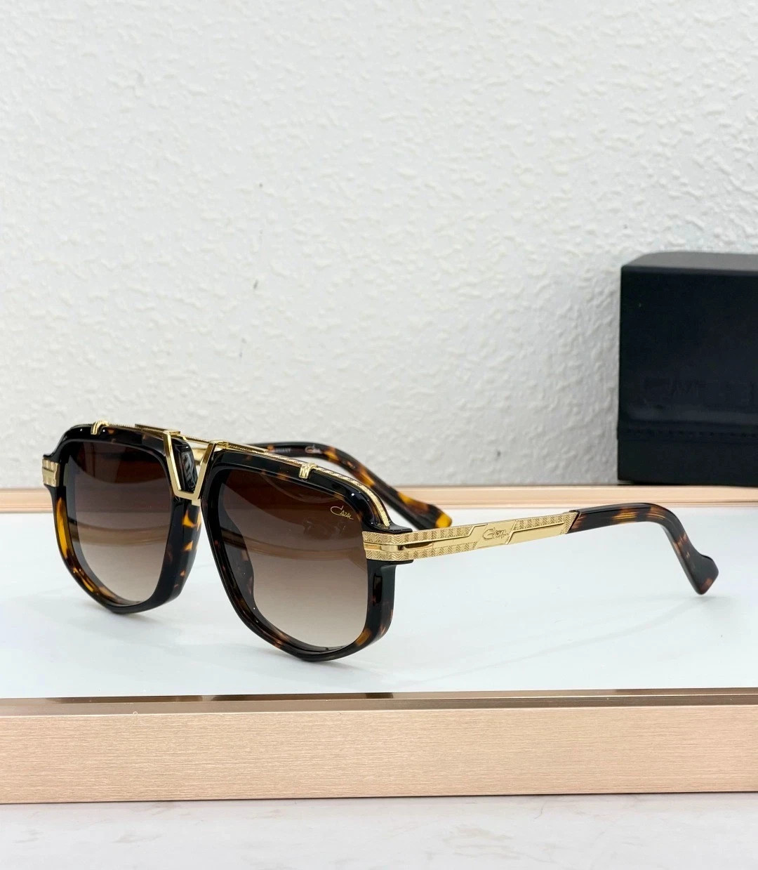 CAZAL MODEL：MOD8049 Sunglasses SIZE:60口14-145 - NEW
