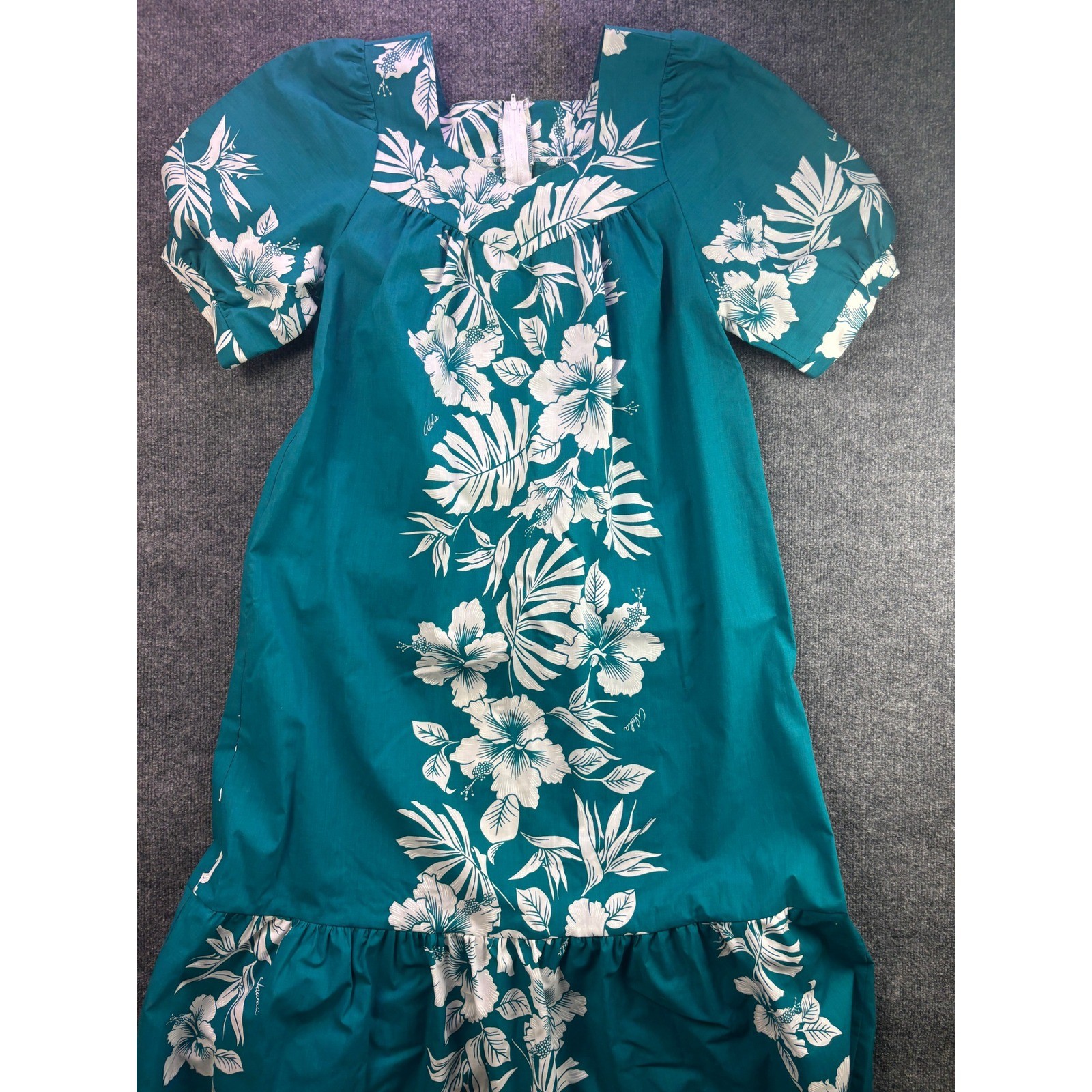 Royal Creations Hawaii Muumuu Dress Womens M Teal White Floral Tropical Ruffle
