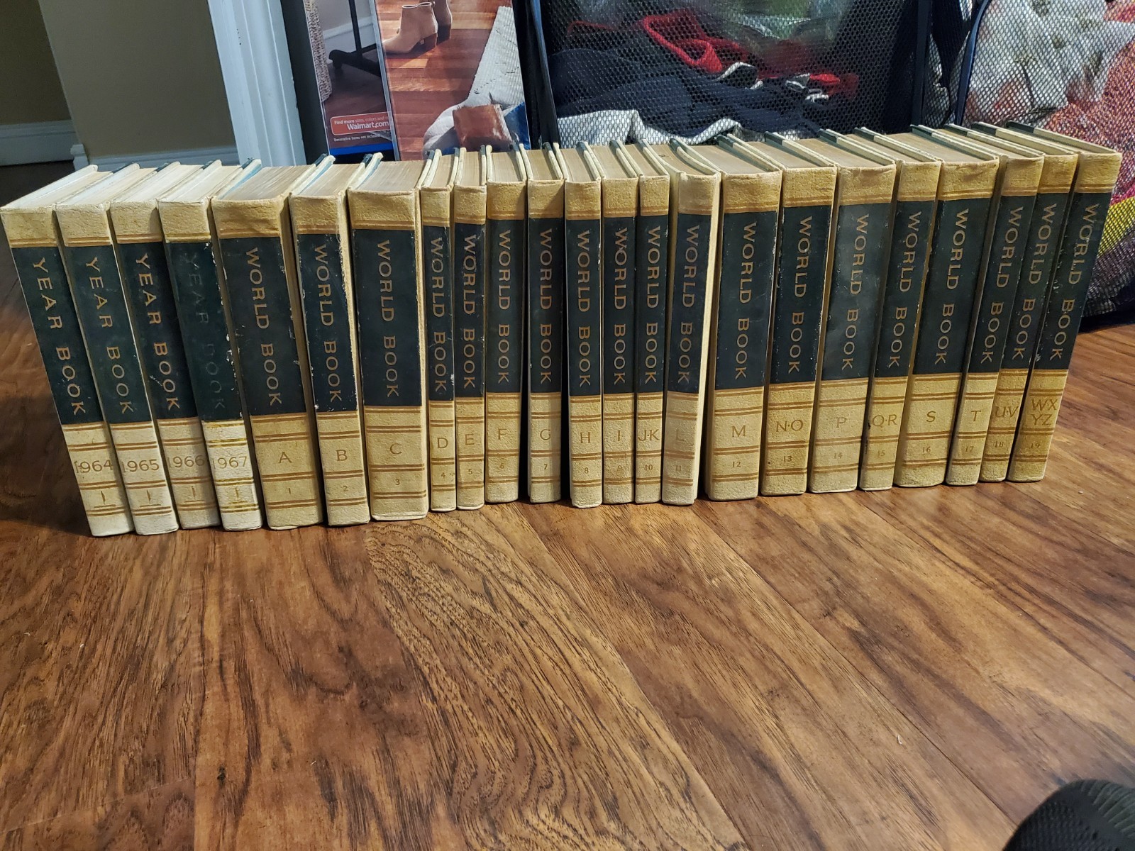 The World Book Encyclopedia 1963 Complete Set Volumes 1-19 & Year Book 1964-1967