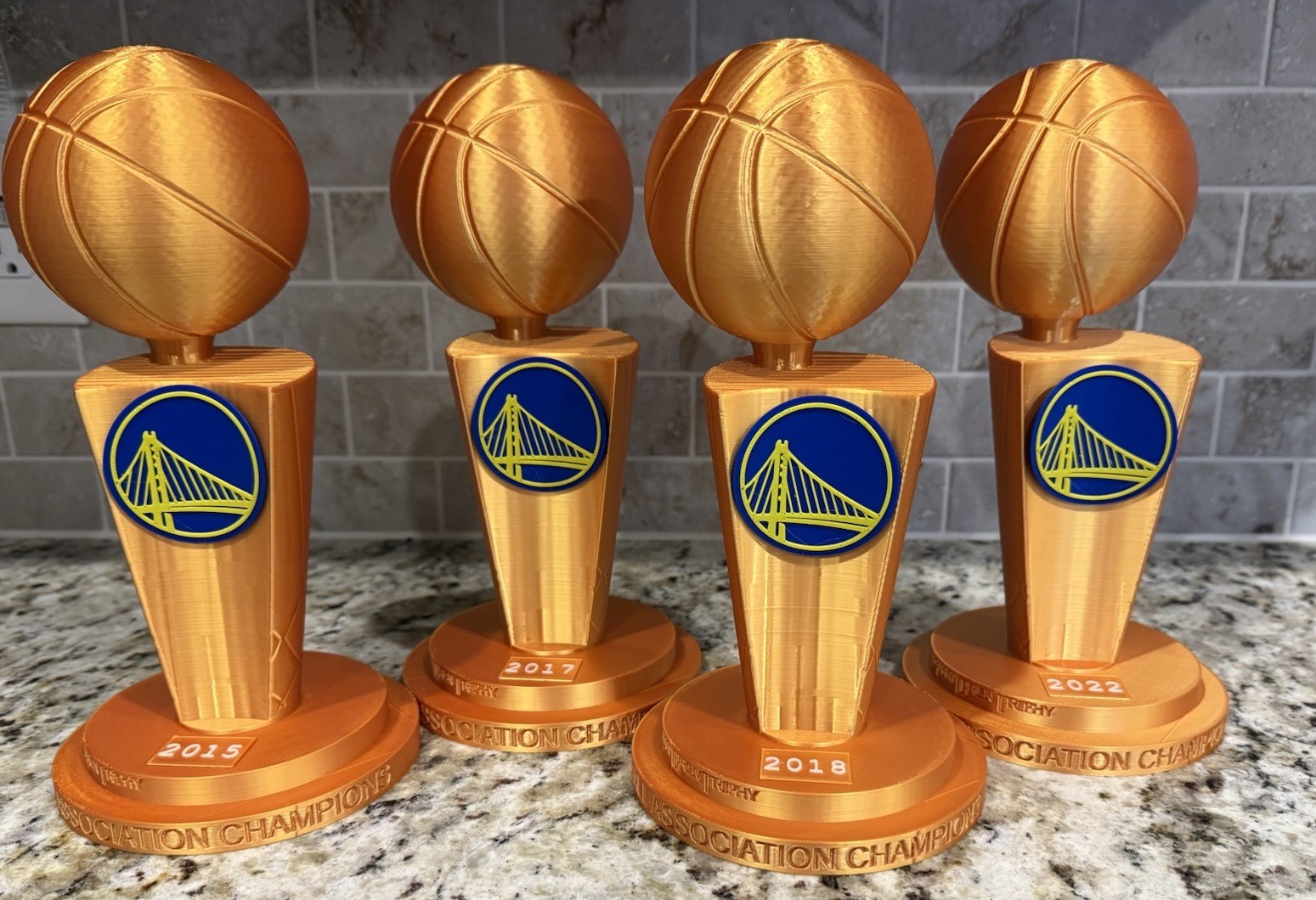 15-17-18-22 Golden State Warriors NBA CHAMPION TROPHY gold Larry O\'Brien 10 inch