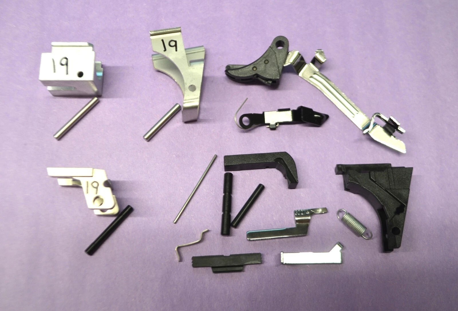 For Glock 19 Gen 3 Lower Parts Kit fits G19 Gen 3 + Locking Block For Glock 19 Gen 3 Lower Parts Kit fits G19 Gen 3 + Locking Block