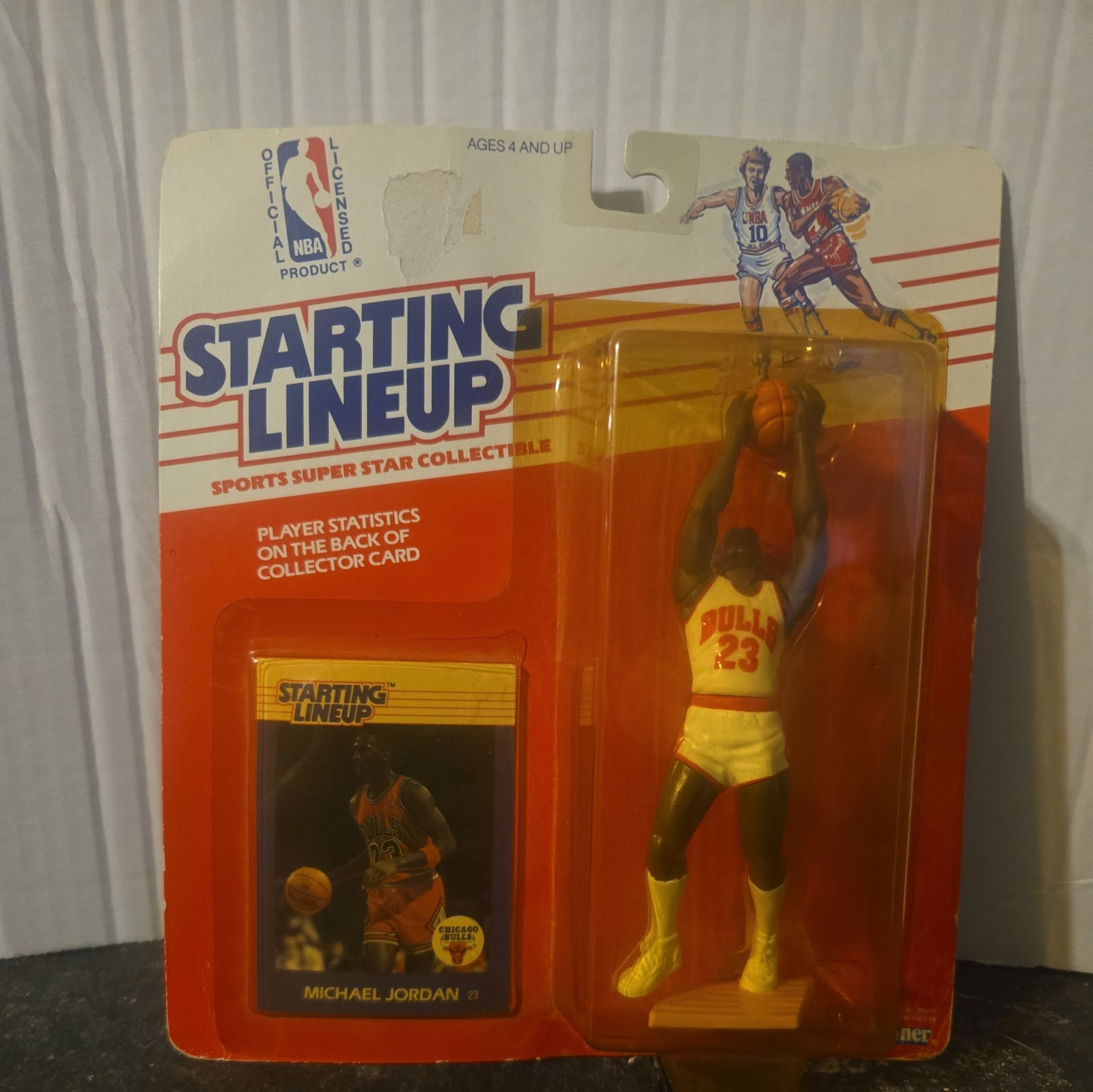 1988 Starting Lineup Michael Jordan Bulls #23 NBA Action Figure w/ Card 1988 Starting Lineup Michael Jordan Bulls #23 NBA Action Figure w/ Card