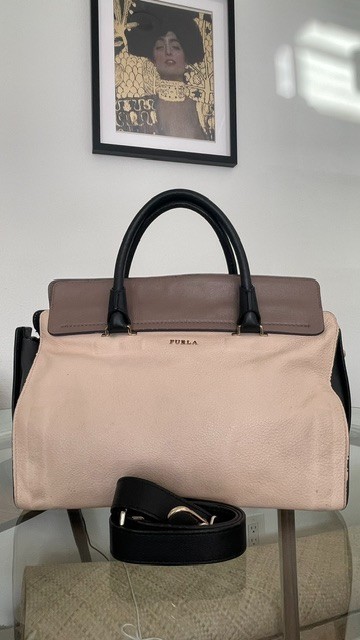 Furla Women\'s leather Two-Toned Handbag Cream/Taupe