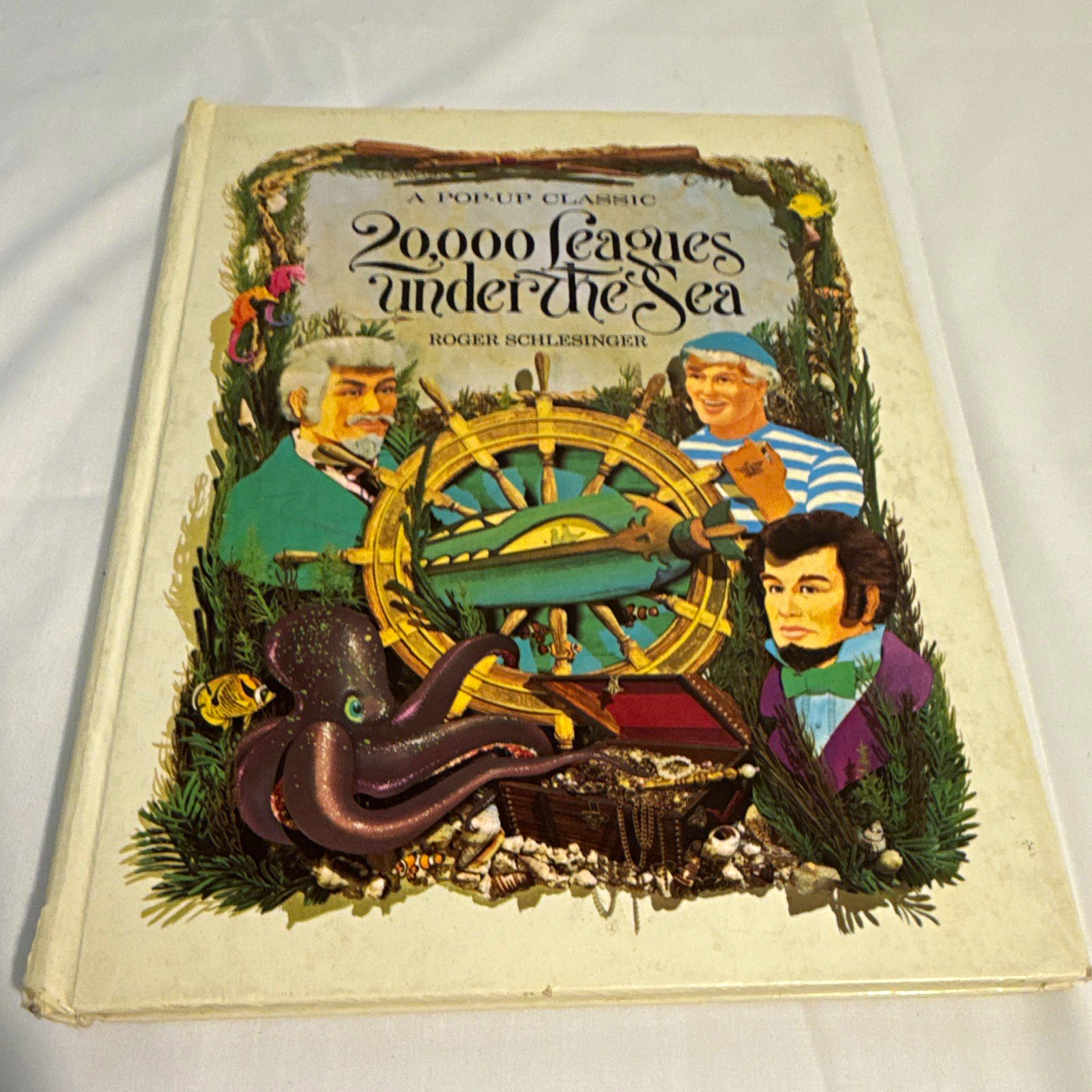 Vtg 1969 UK Edition 20,000 Leagues Under The Sea Roger Schlesinger Popup Book