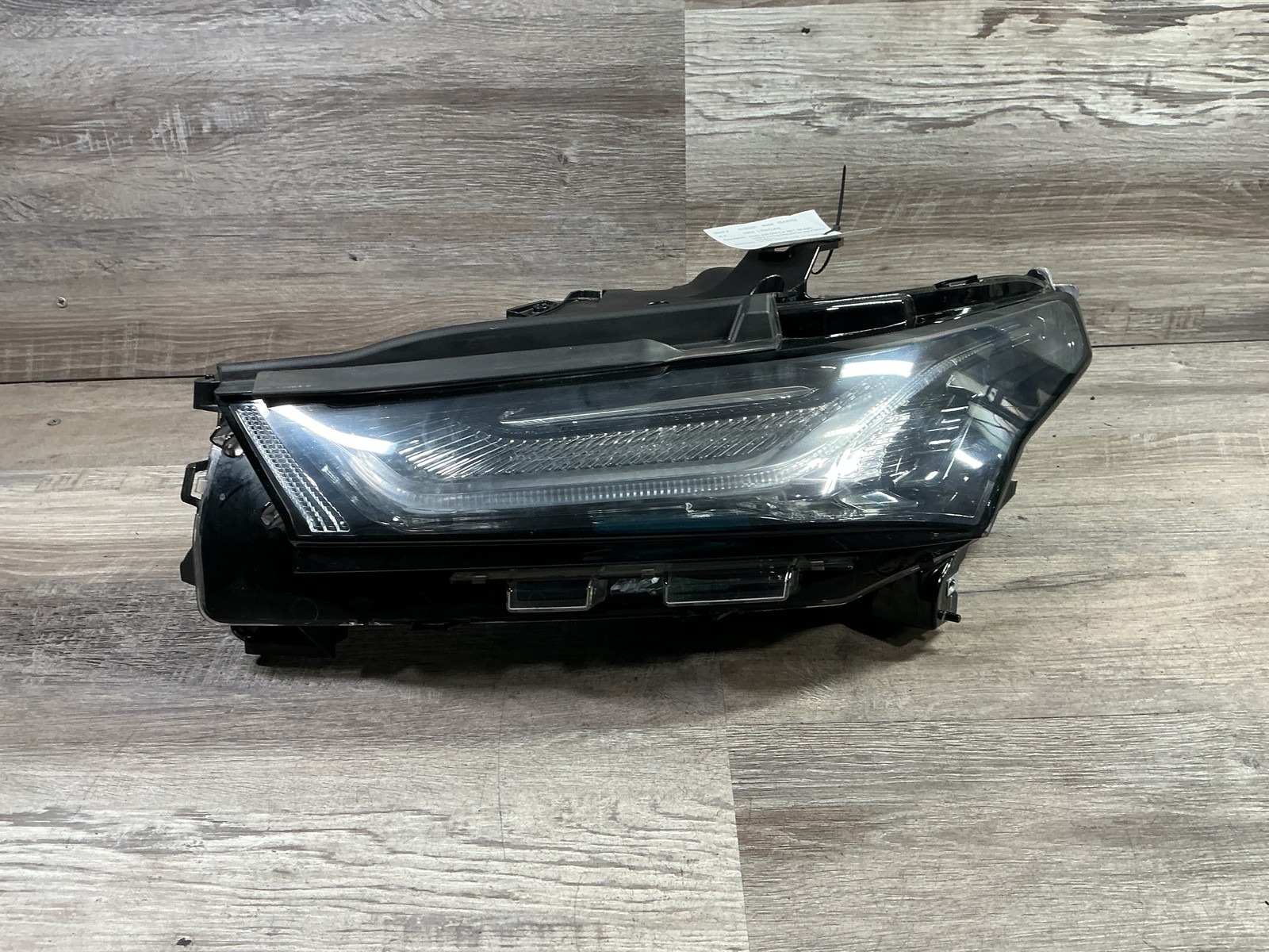 USED - 2022-2024 Chevrolet Traverse L Front Lamp - OEM USED - 2022-2024 Chevrolet Traverse L Front Lamp - OEM