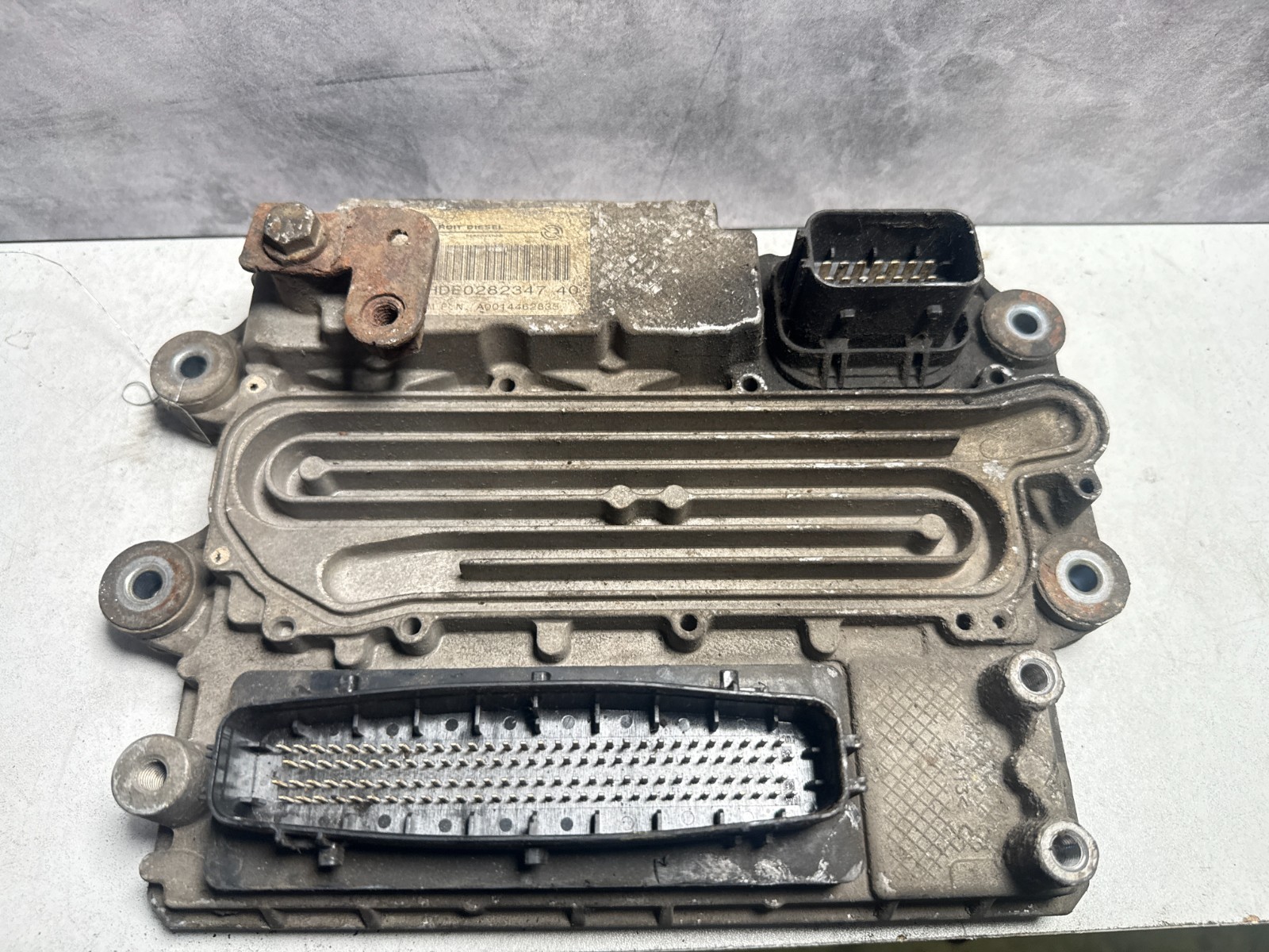 2017 DETROIT DD15 A0024460935/002  ENGINE CONTROL MODULE ECM
