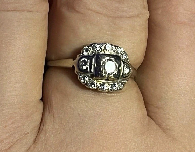 14K White Gold Natural Round Diamond Vintage Halo Prong Ring Size 7.25 1/2ct+