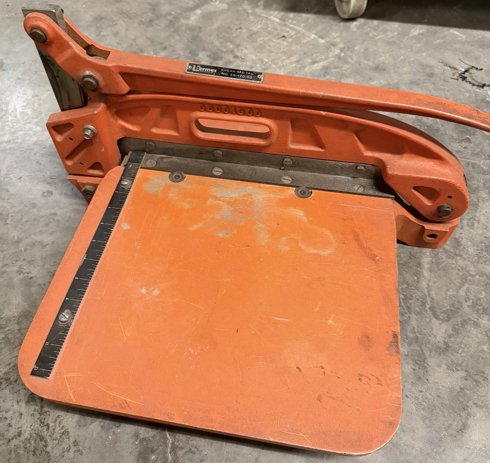 New Hermes Shear 25-120-00 12 New Hermes Shear 25-120-00 12