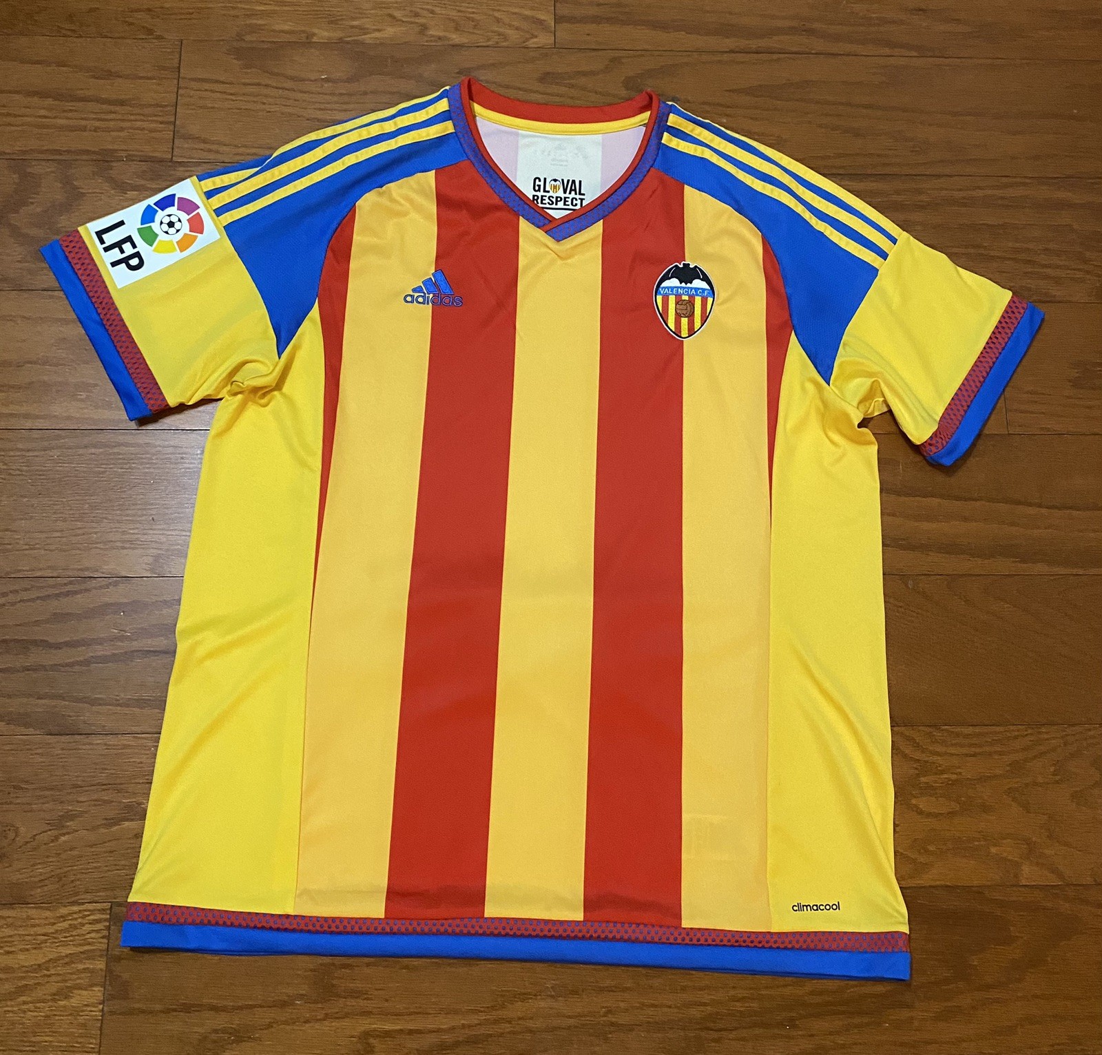 Valencia CF 2015 2016 Away Football Shirt Soccer Jersey Adidas AB2384 sz XL Men Valencia CF 2015 2016 Away Football Shirt Soccer Jersey Adidas AB2384 sz XL Men