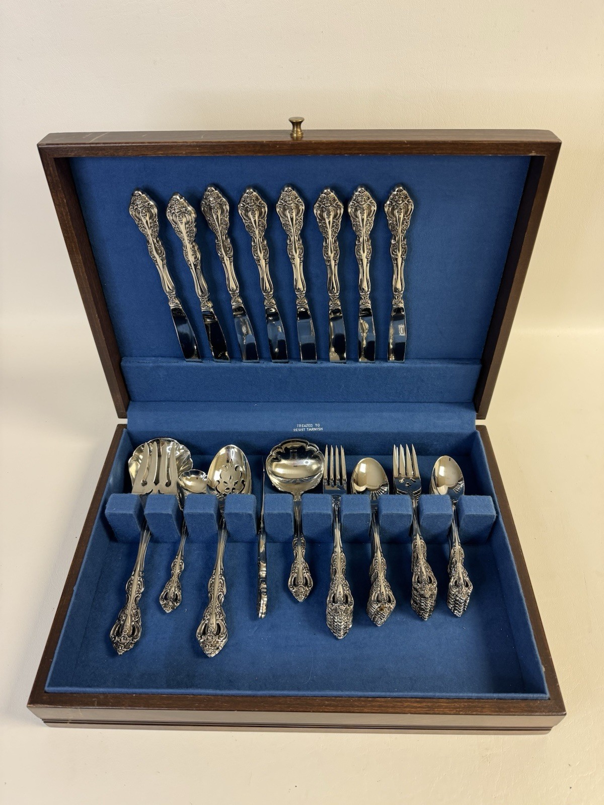 Oneida Michelangelo Cube Mark 48 Pc Stainless Flatware Set, 8 Place Settings