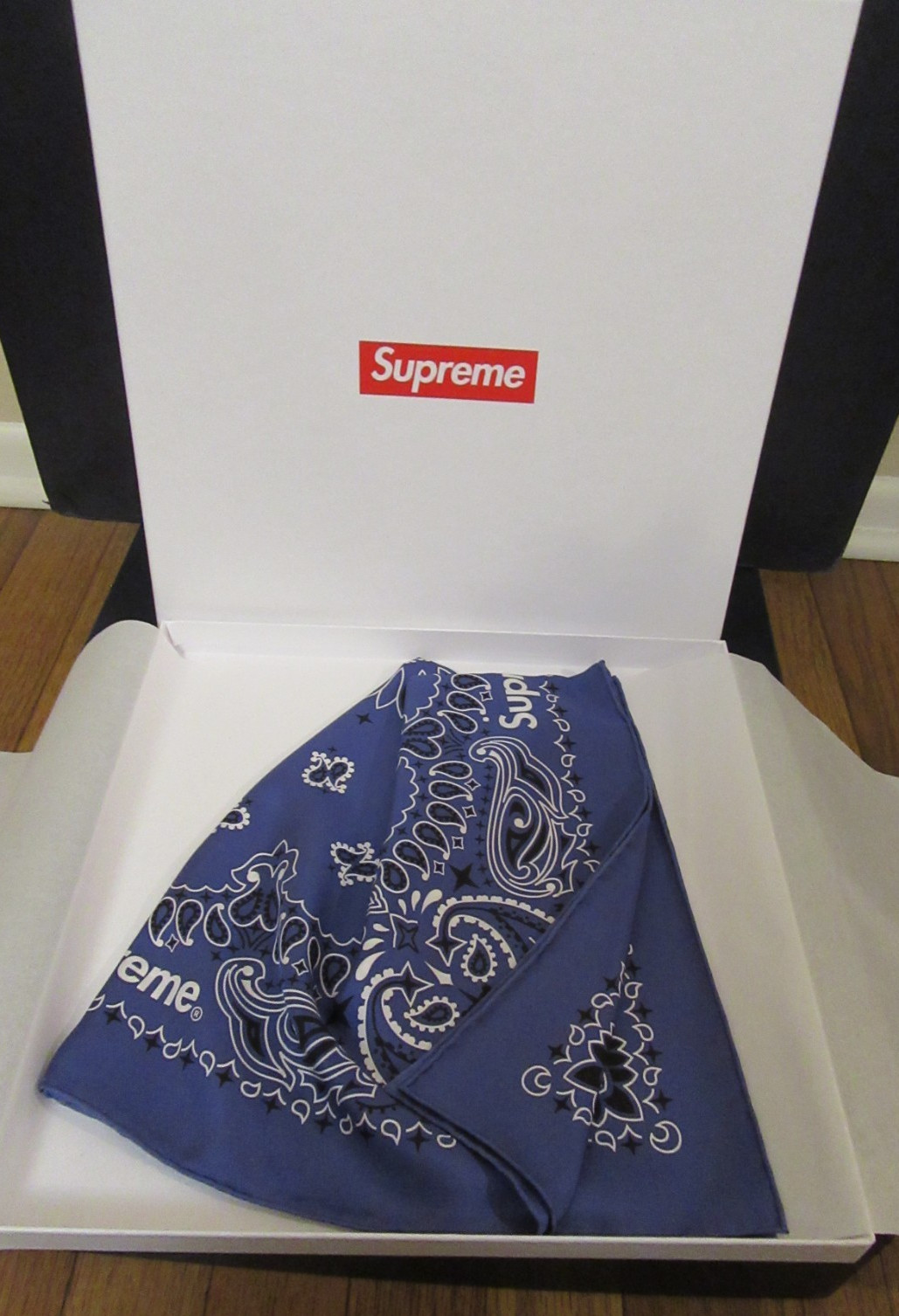 Supreme Silk Bandana Navy SS25 Supreme New York 2025 Brand New Free US Shipping