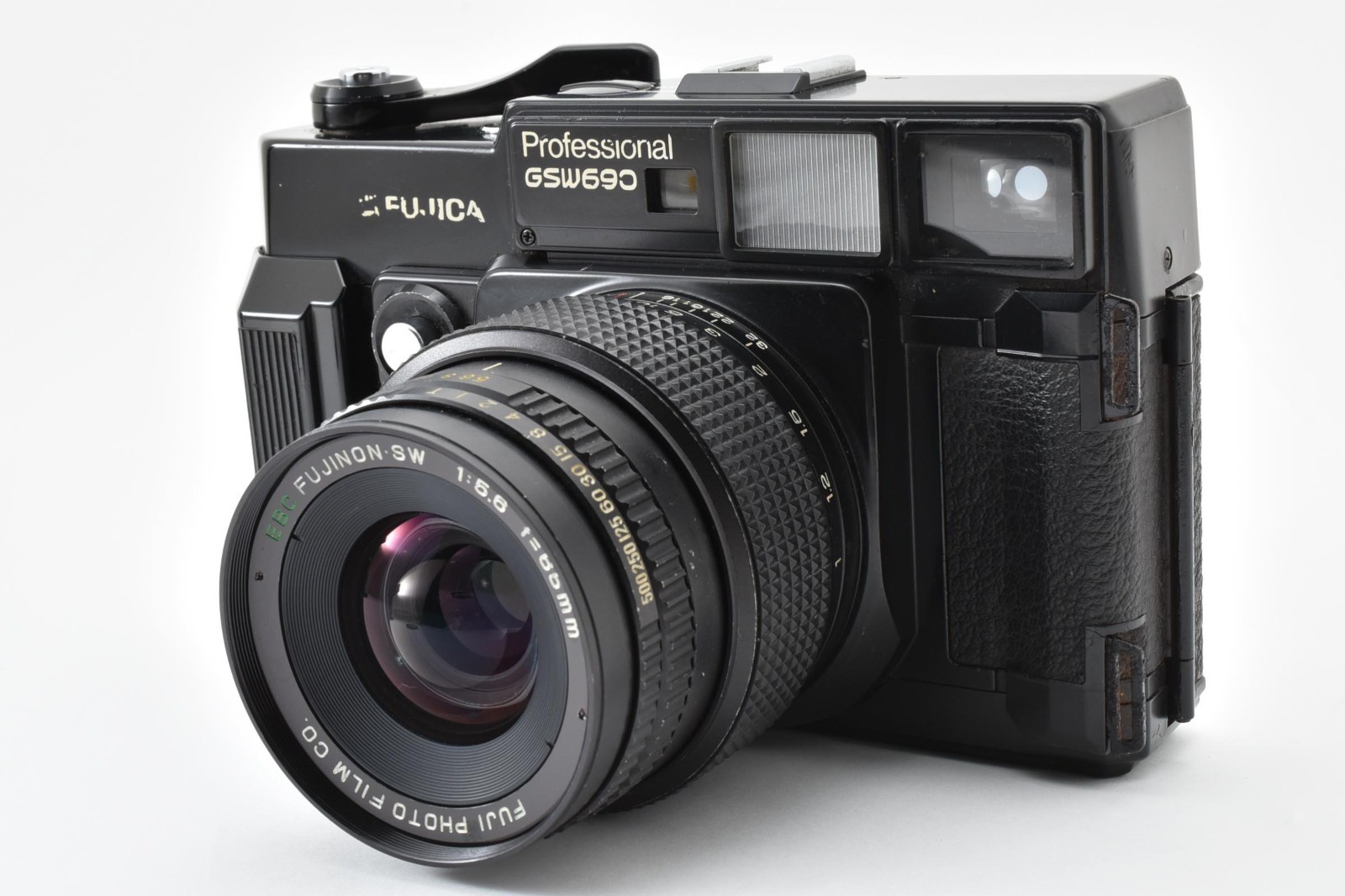 CT:216 [Exc+5] Fuji Fujifilm GSW690 Pro 6x9 EBC Fujinon SW 65mm F/5.6 Japan