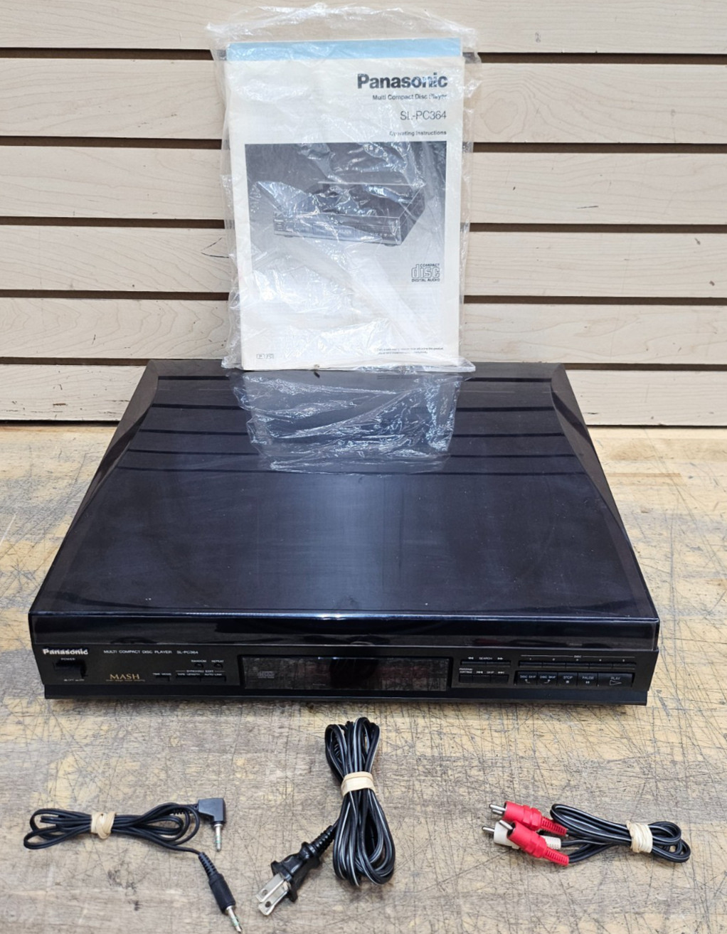 Panasonic SL-PC364 5-Disc CD Changer Player Vintage 1992 W/ Cover