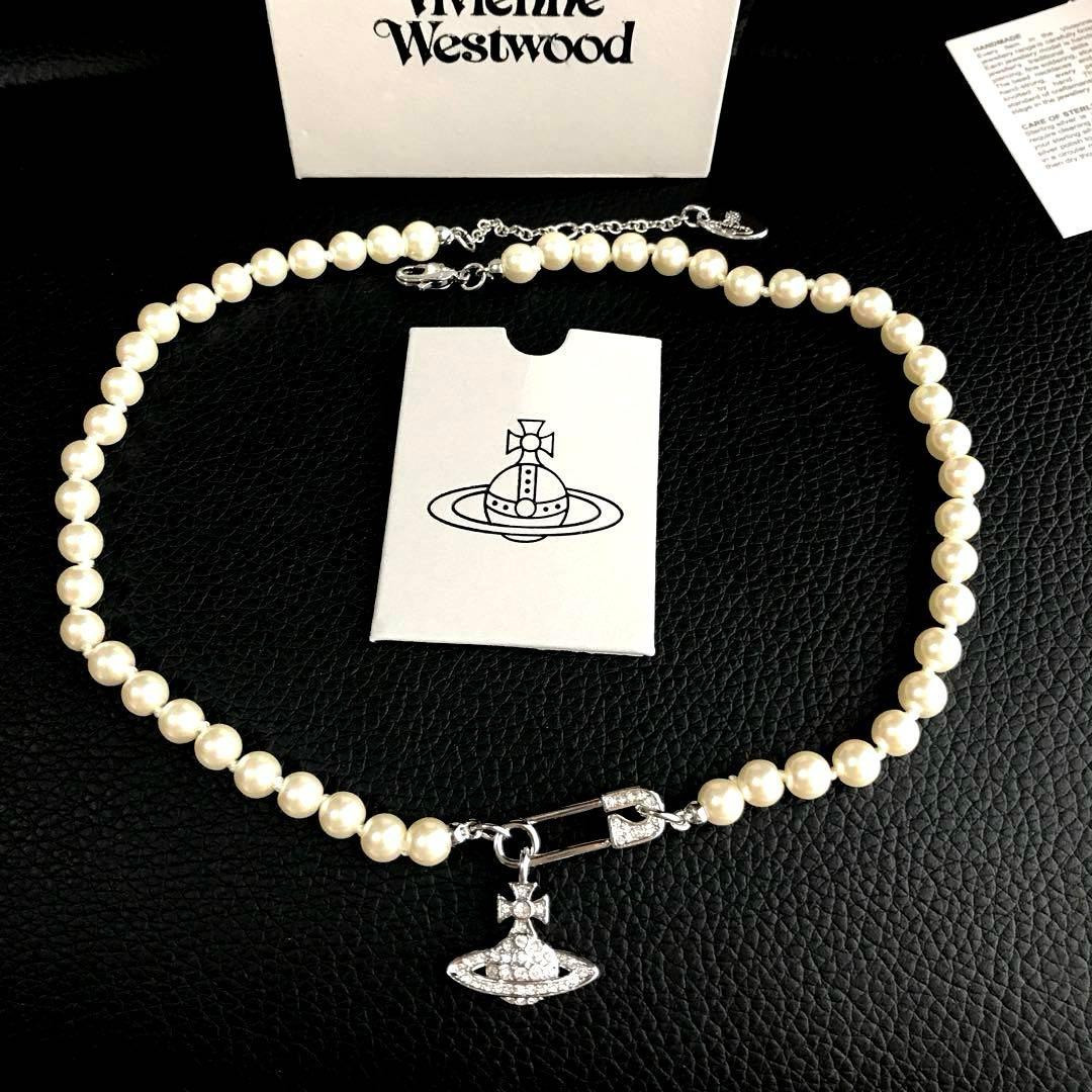 【In Box/Drawstring】Vivienne Westwood Orb Necklace Choker White Clip Pearl Silver 【In Box/Drawstring】Vivienne Westwood Orb Necklace Choker White Clip Pearl Silver