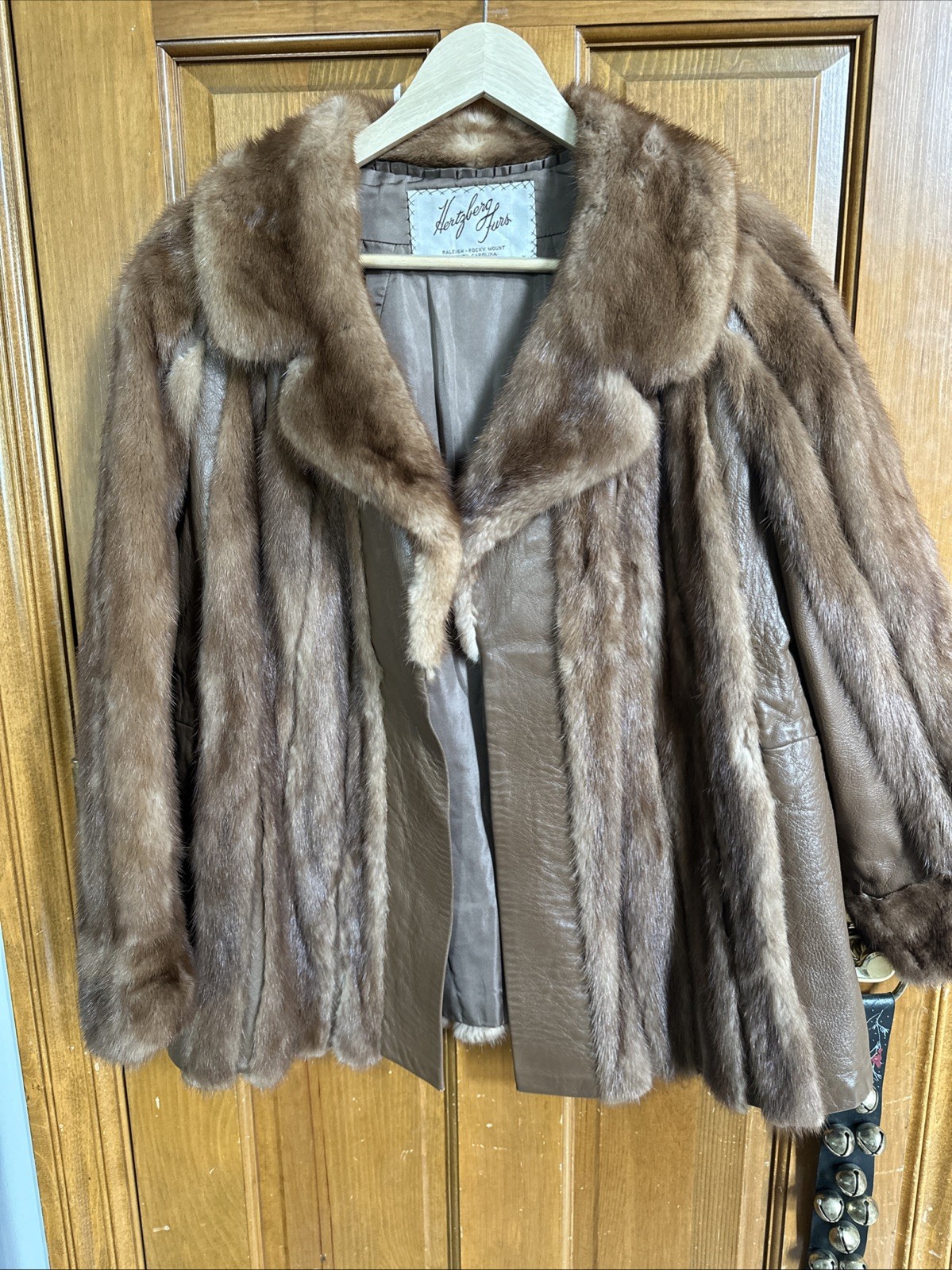 Vintage Hertzberg Furriers Fine Furs Mink/Leather Coat