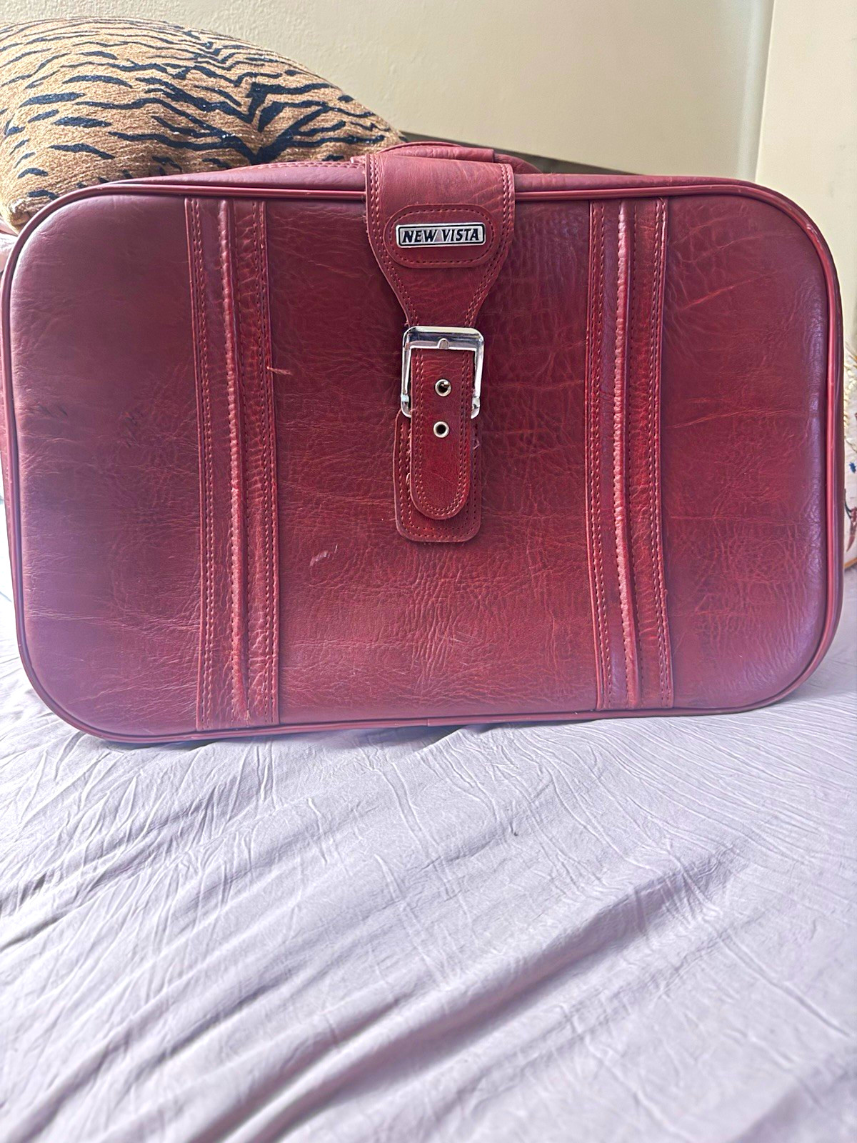 Vista 1970s True Vintage Brown Faux Leather Hard Suitcase 40L w/ Tag Pockets