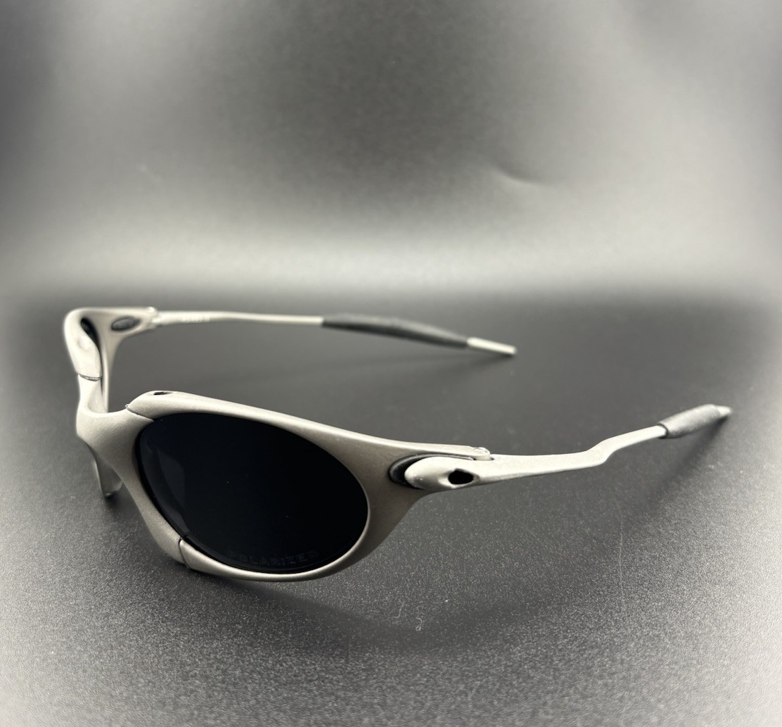 Oakley Romeo Sunglasses -polarized Oakley Romeo Sunglasses -polarized