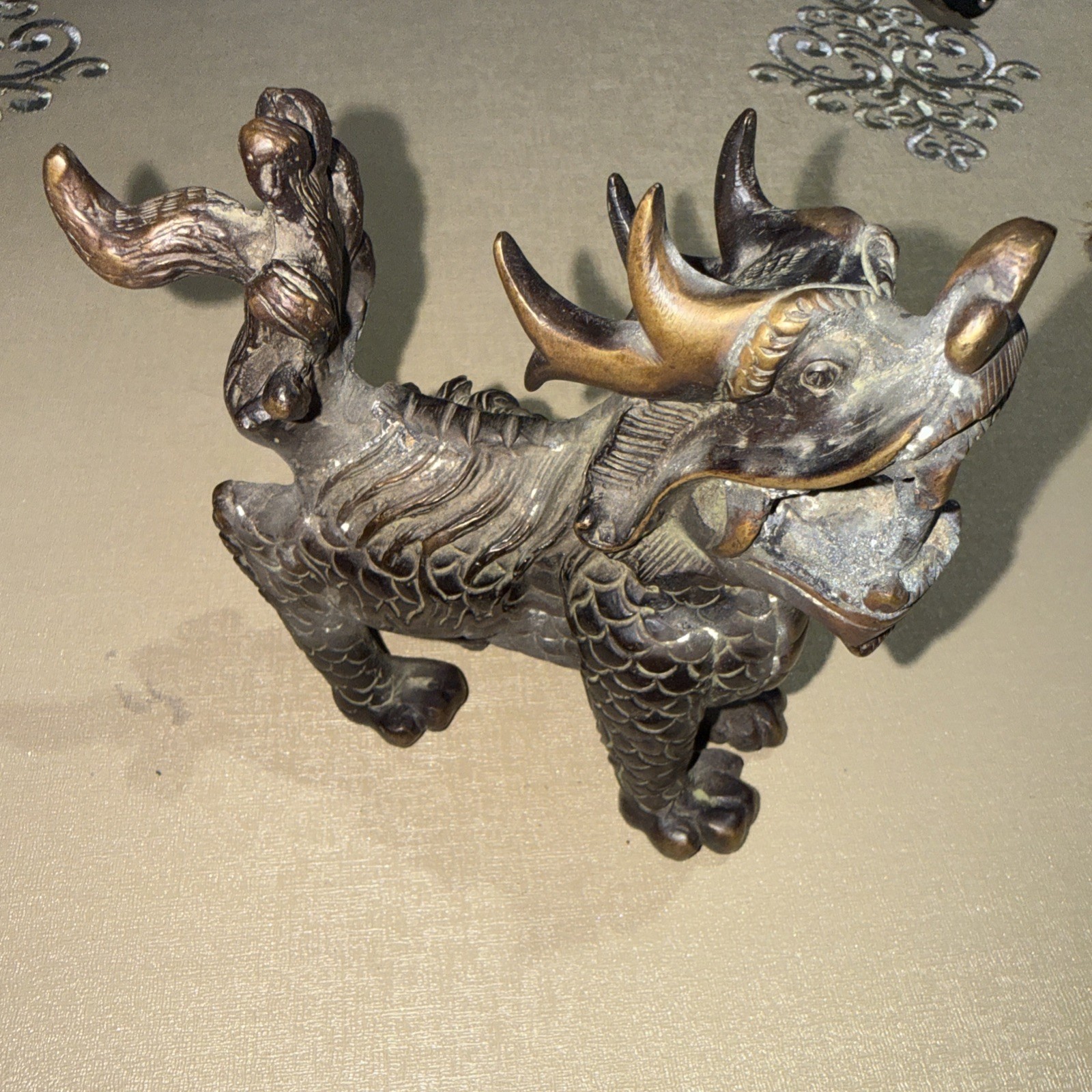 Vintage Chinese Bronze Guardian Lion Foo Dog Statue 5\ Vintage Chinese Bronze Guardian Lion Foo Dog Statue 5\