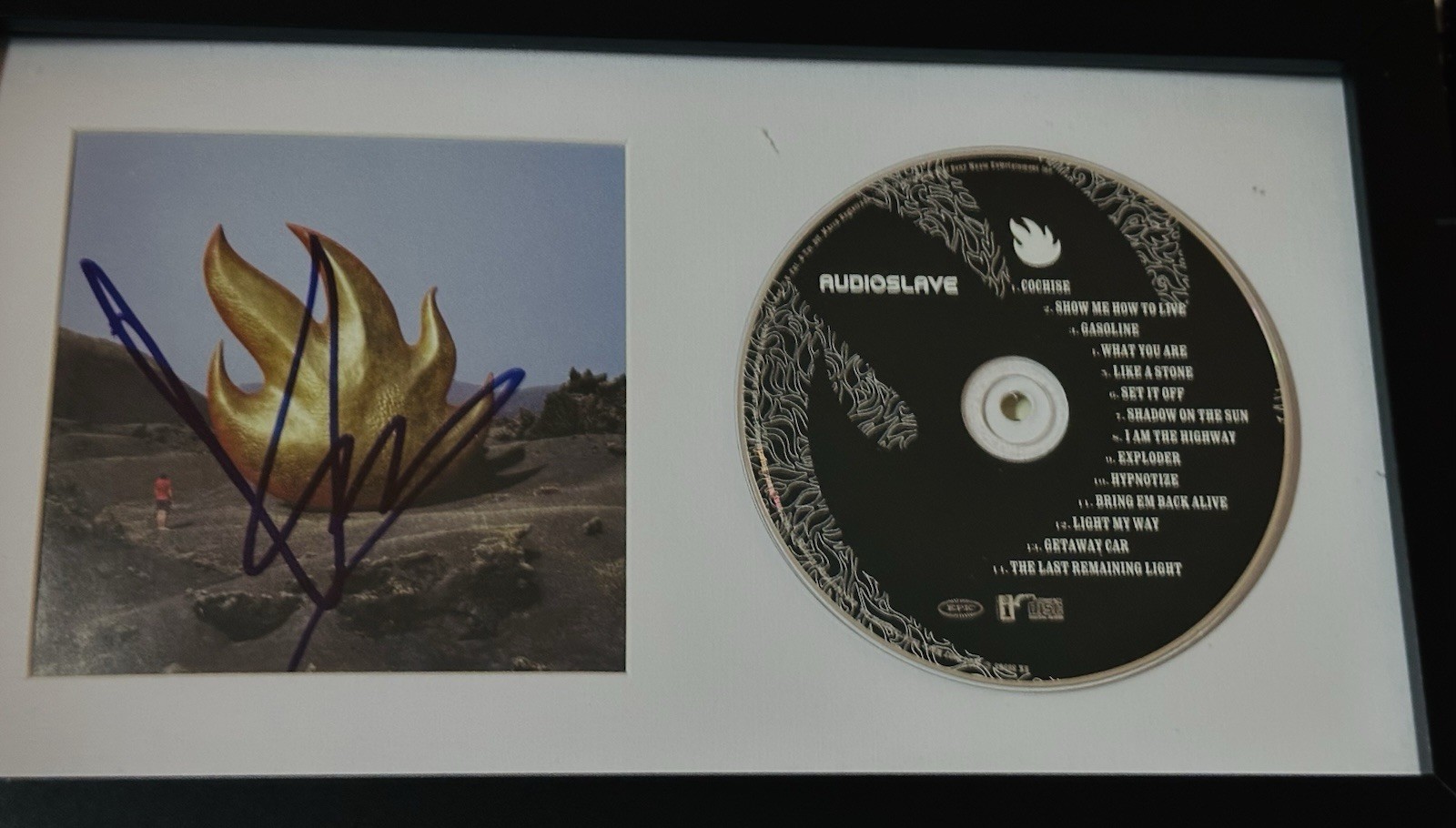 Chris Cornell Signed CD BOOKLET FRAMED WITH  AUDIOSLAVE CD Authenticity 100%