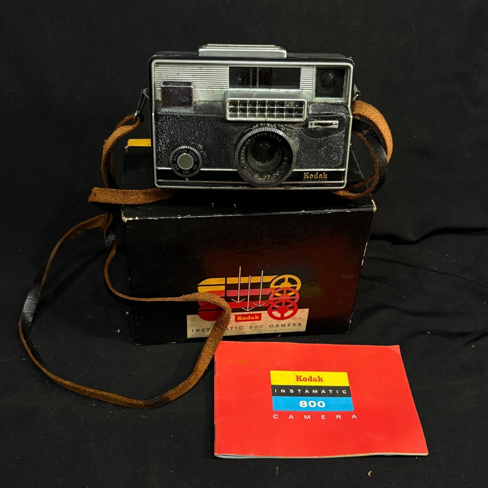 Vintage Kodak Instamatic 800 Camera Original Box Manual Strap 126 Film Untested