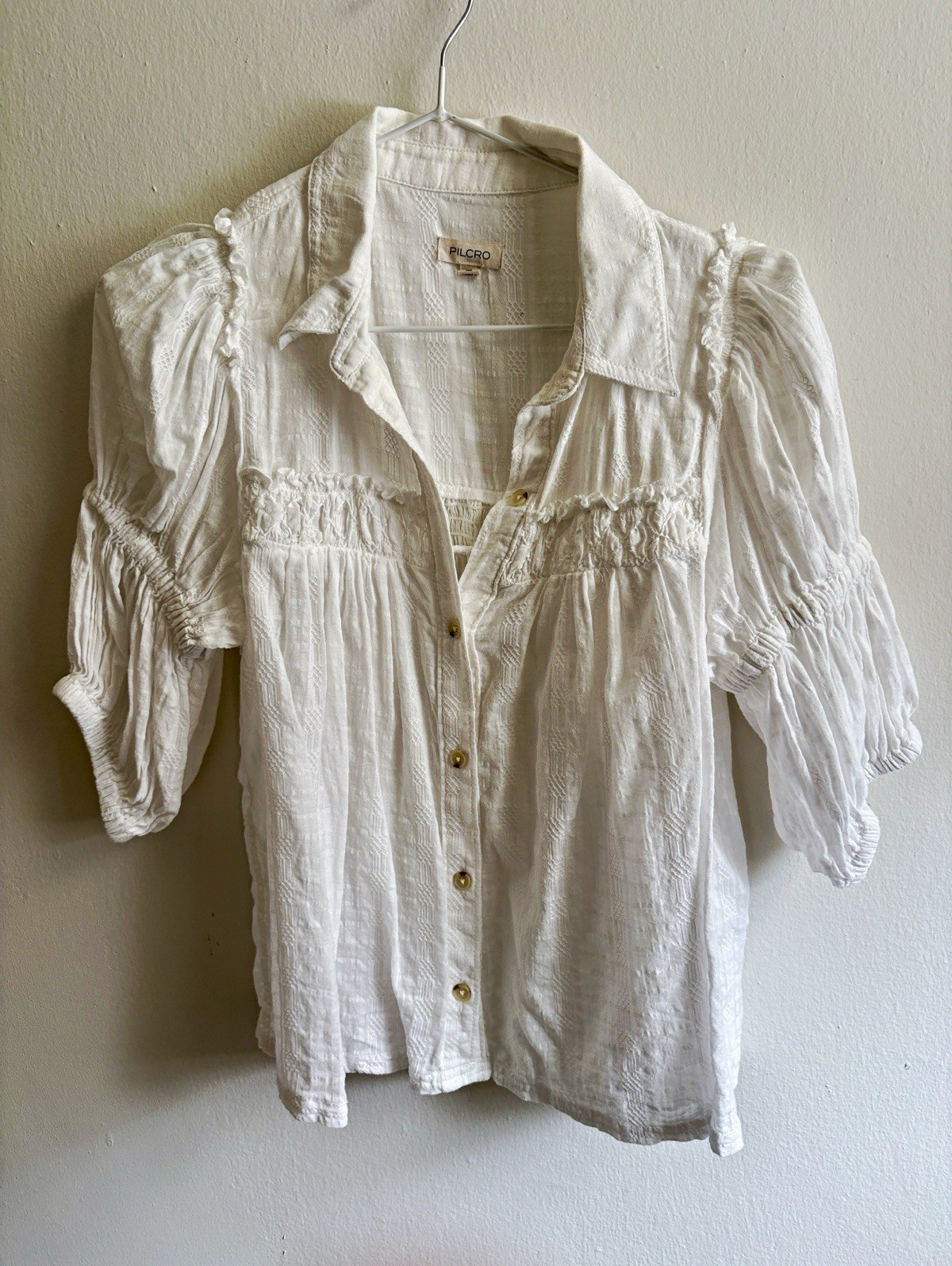 Pilcro White Cotton Woven Collared Button Smocked Ruffle Puff Blouse S Pilcro White Cotton Woven Collared Button Smocked Ruffle Puff Blouse S