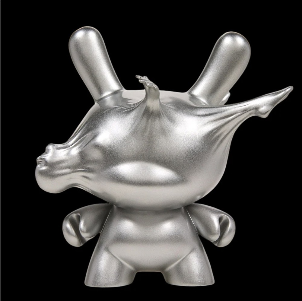 Kidrobot Breaking Free Resin Artist Figure 8\