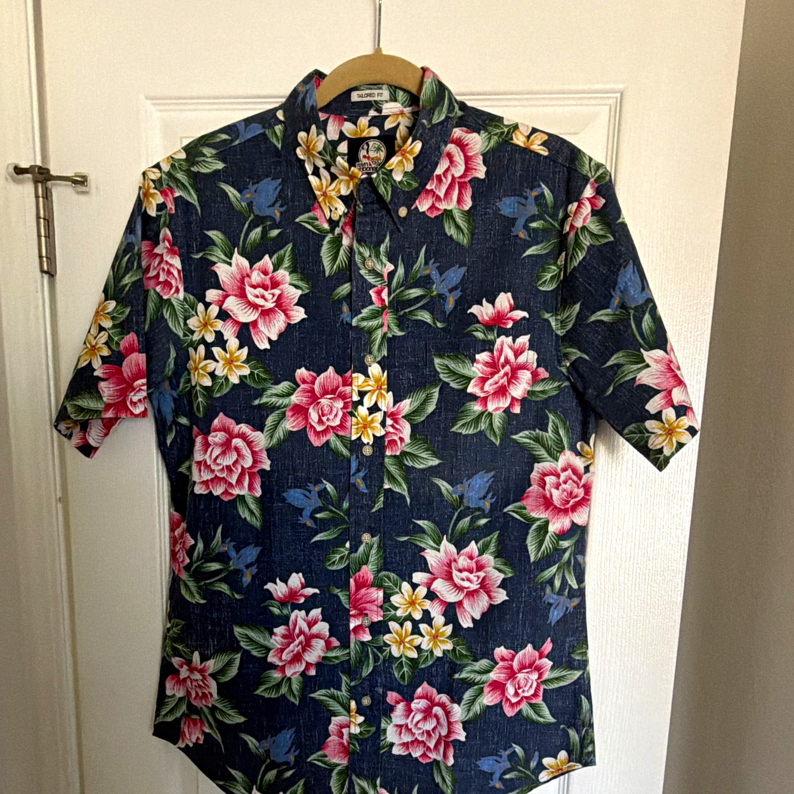 Reyn Spooner Tailored Fit Button-Down Short Sleeve Floral Cotton Shirt M Reyn Spooner Tailored Fit Button-Down Short Sleeve Floral Cotton Shirt M