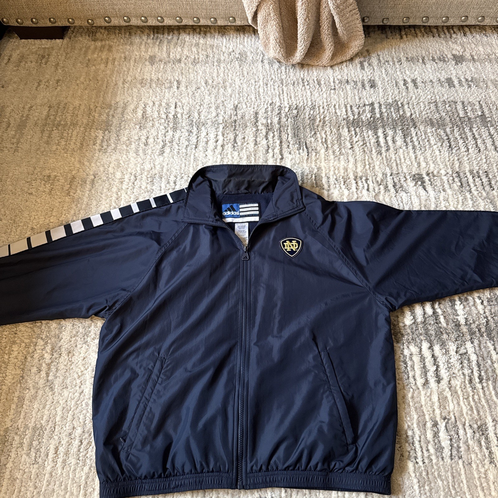 Vintage Team Issued Adidas University Of Notre Dame Jacket Mens M